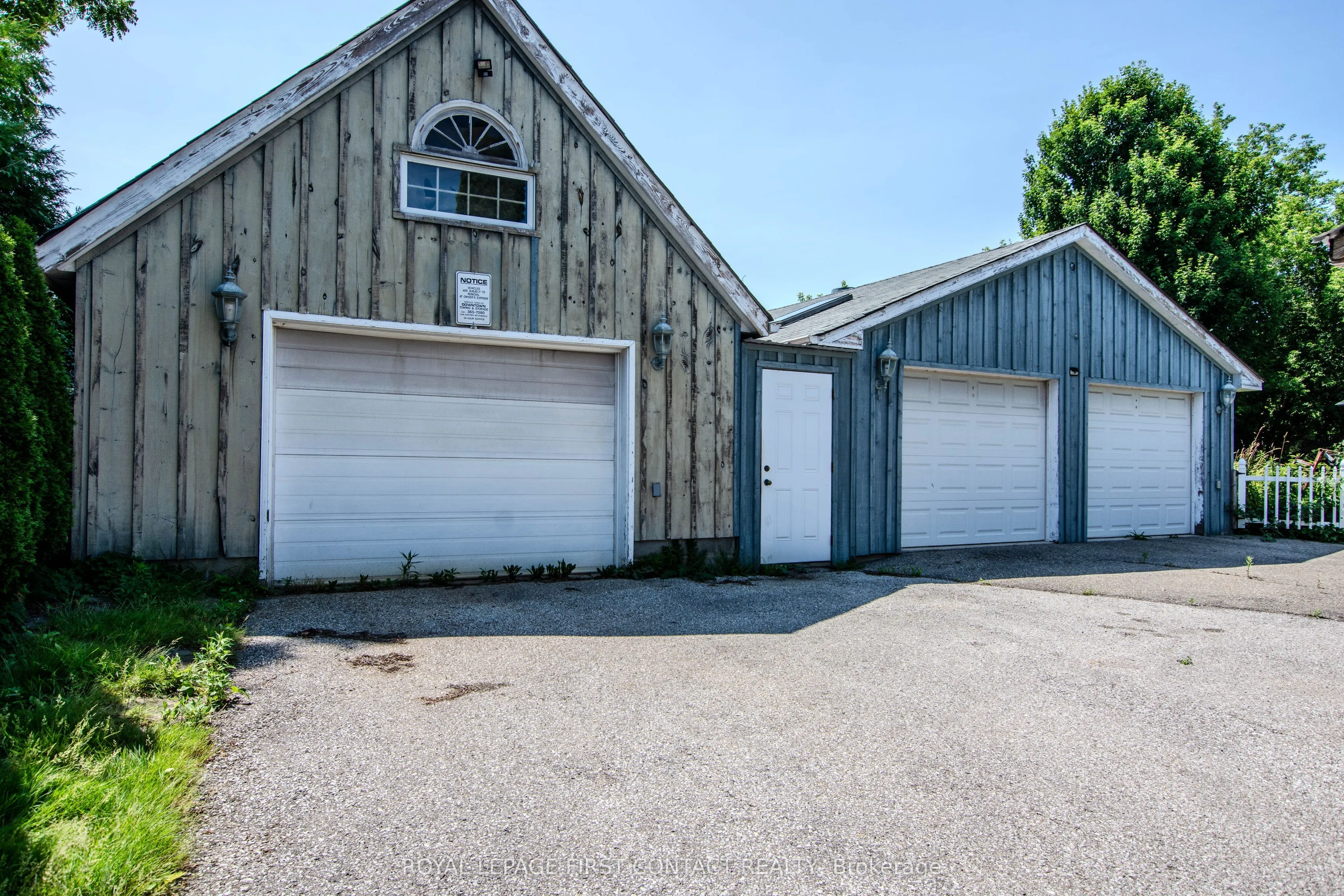 220 Barrie Street
