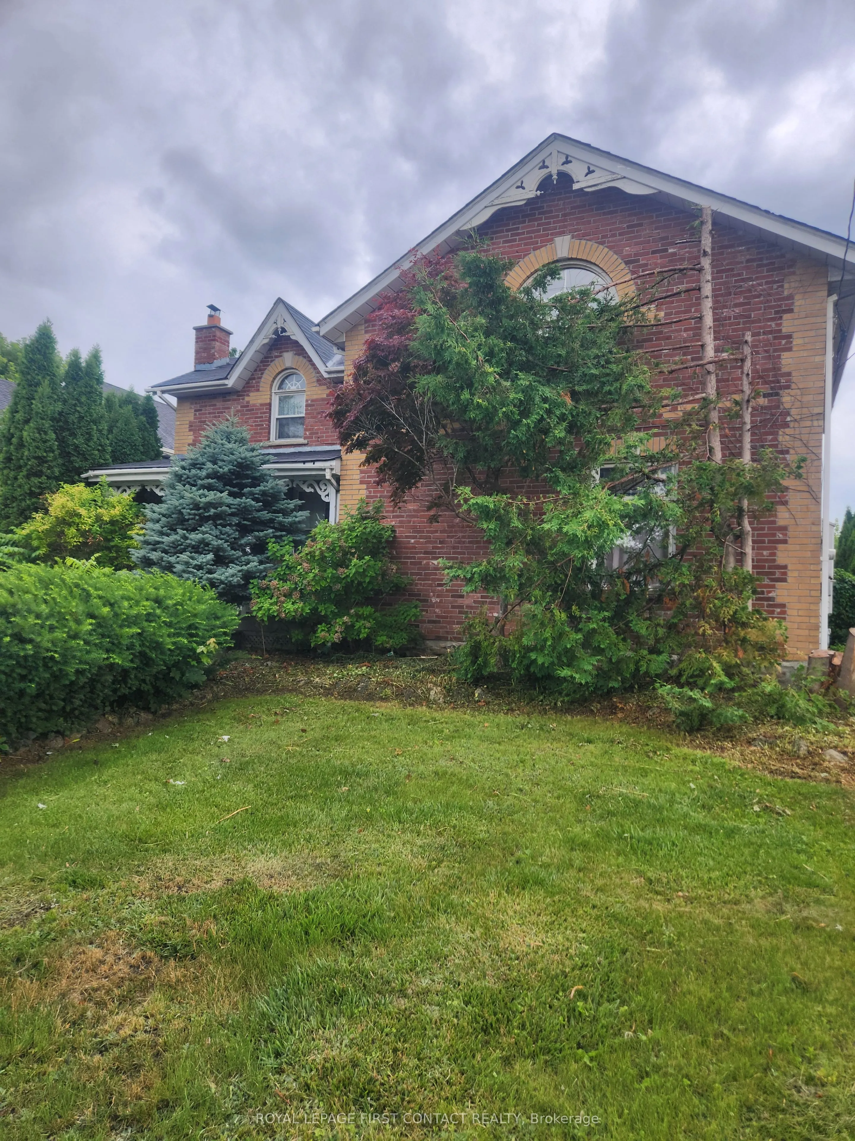 220 Barrie Street