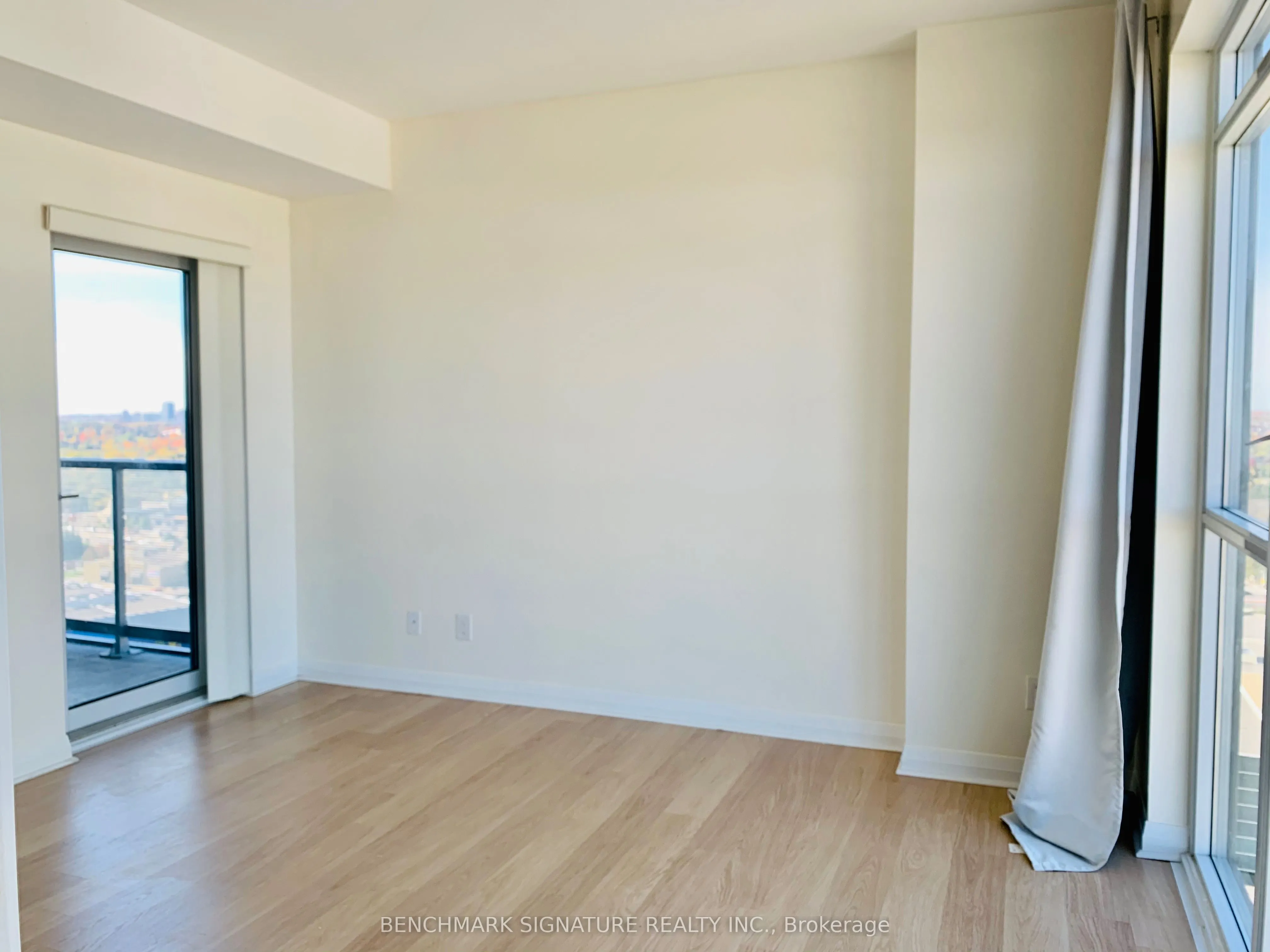 55 Oneida Crescent, #1908