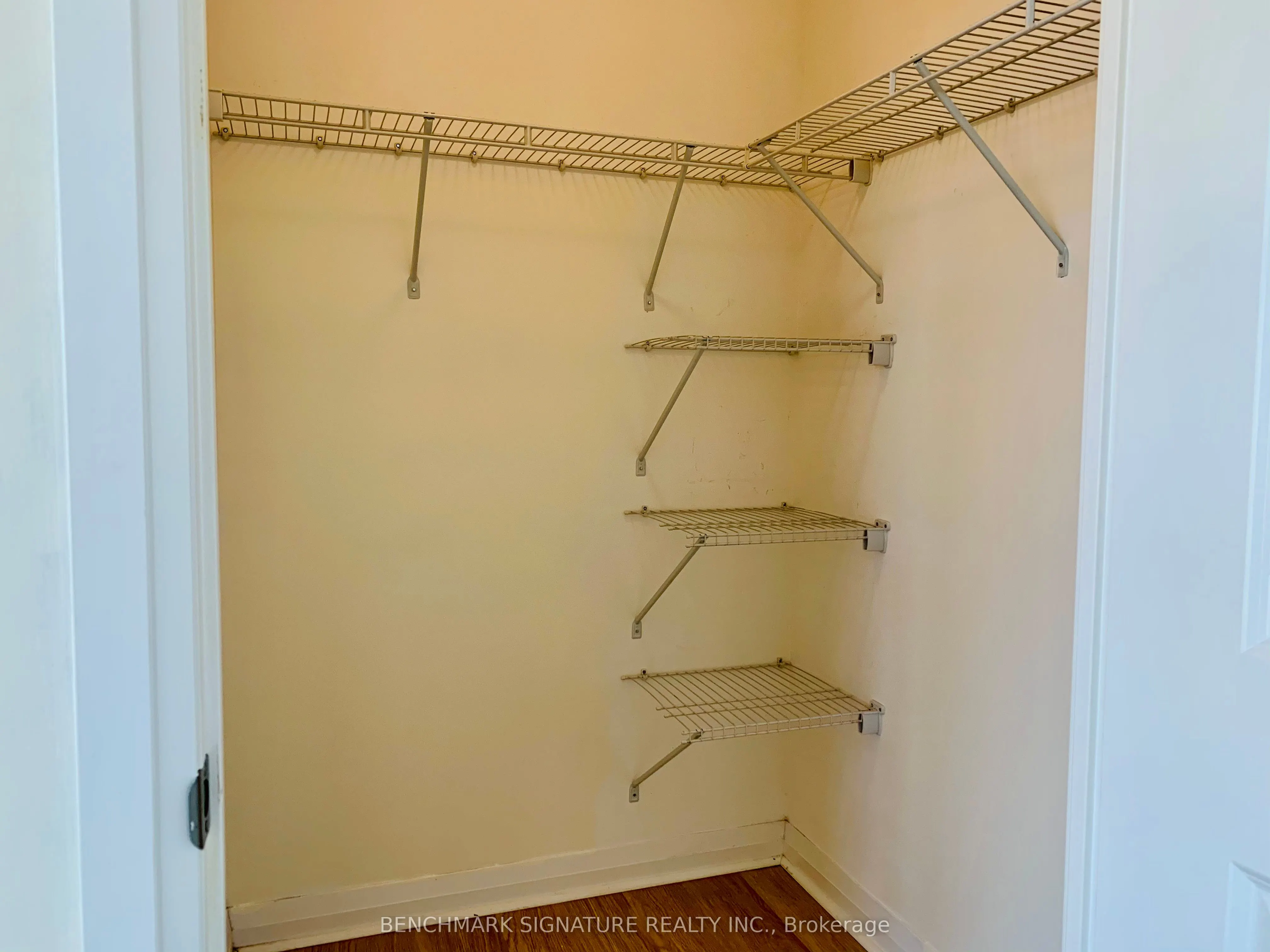 55 Oneida Crescent, #1908