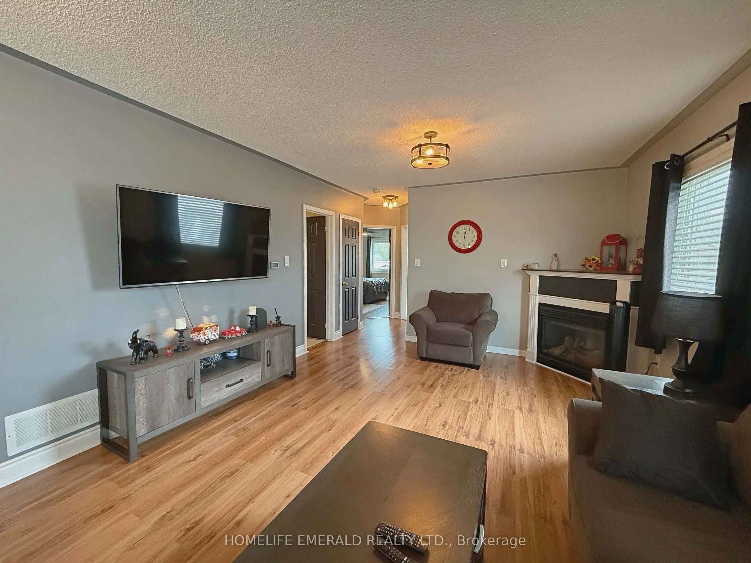 144 MAPLEWOOD Drive