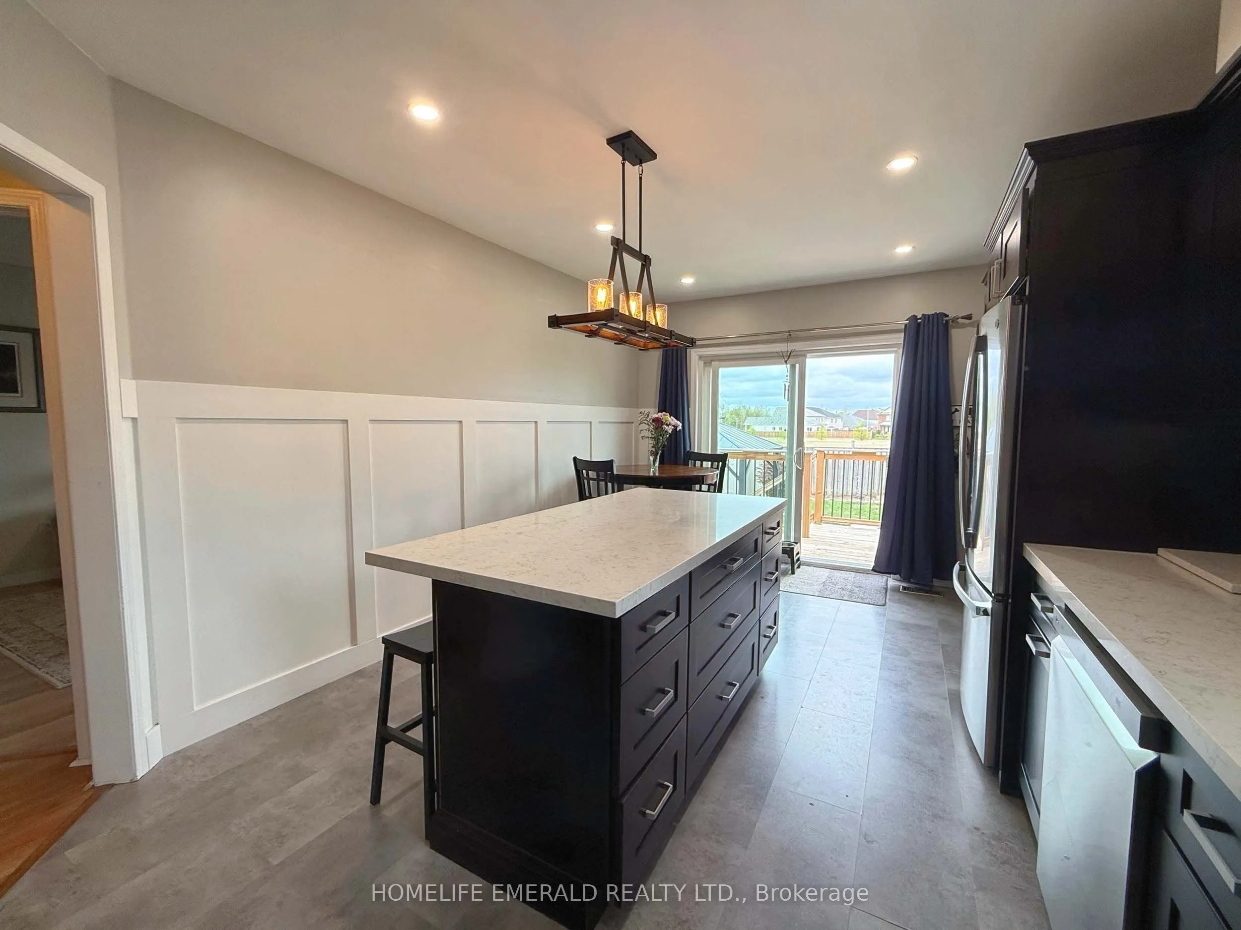 144 MAPLEWOOD Drive