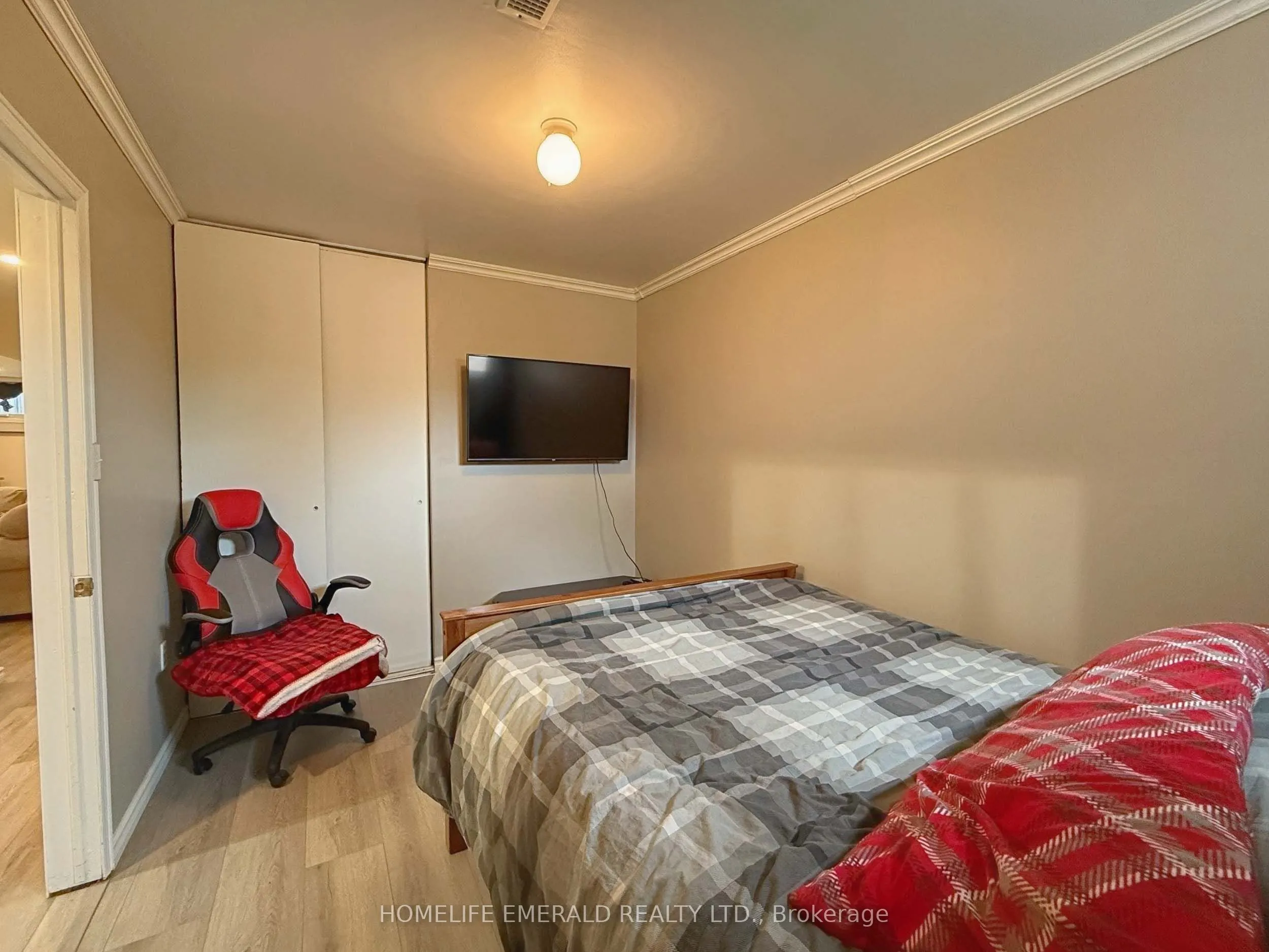 144 MAPLEWOOD Drive
