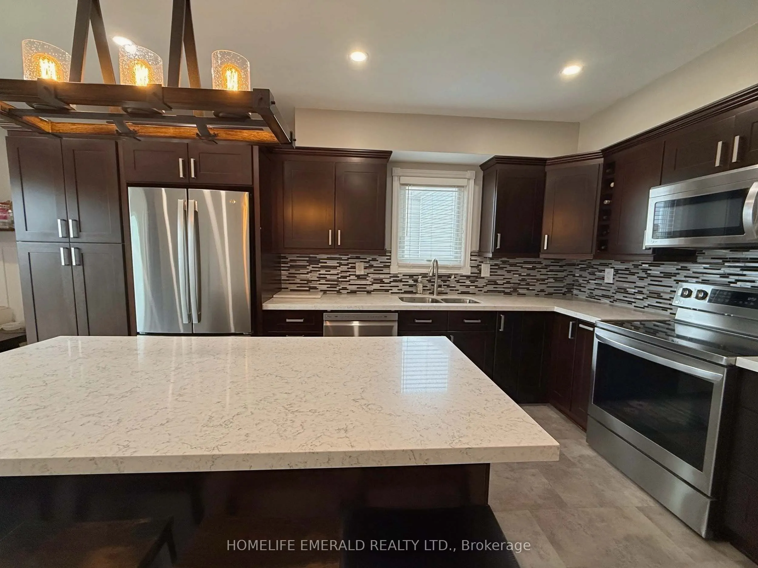 144 MAPLEWOOD Drive