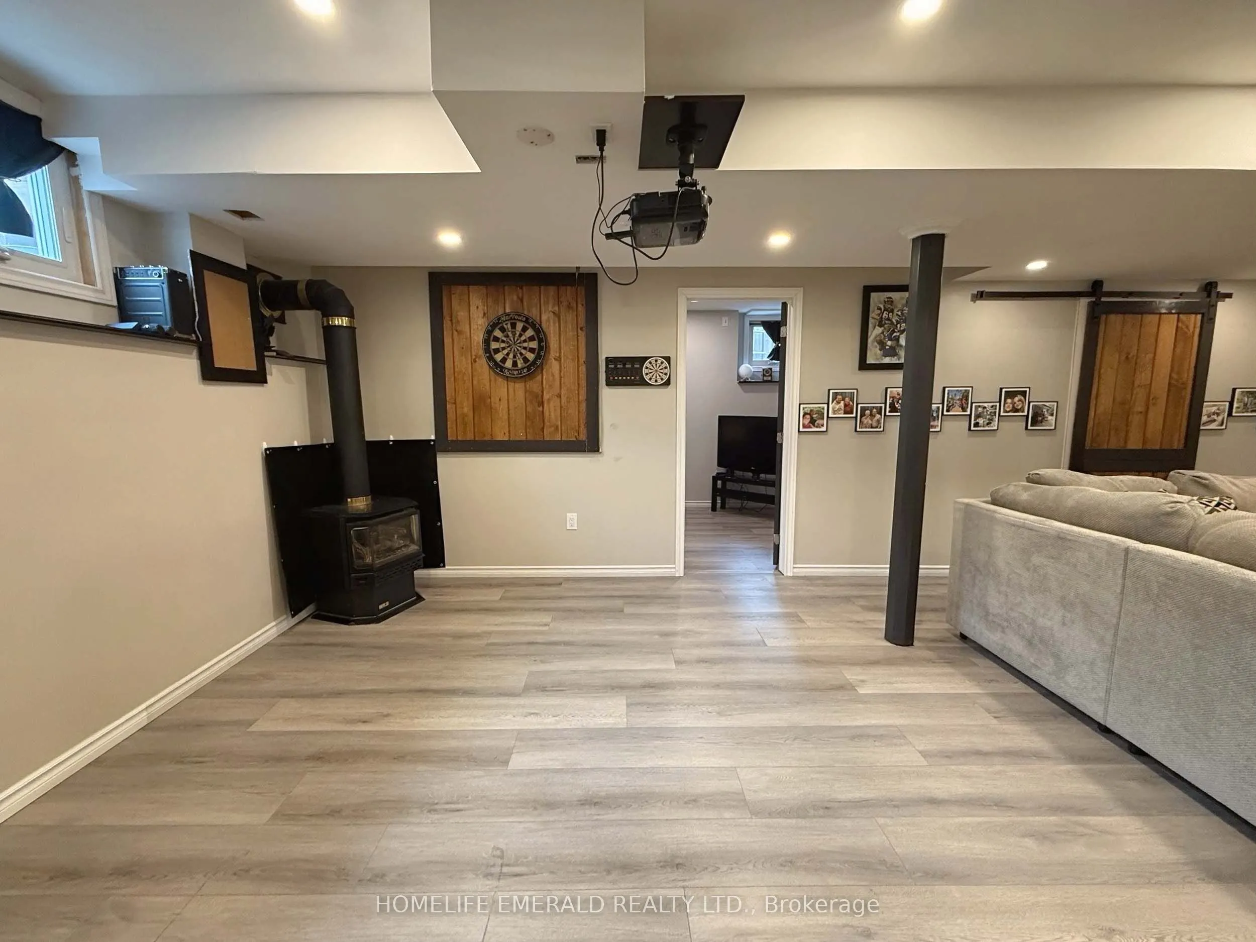 144 MAPLEWOOD Drive