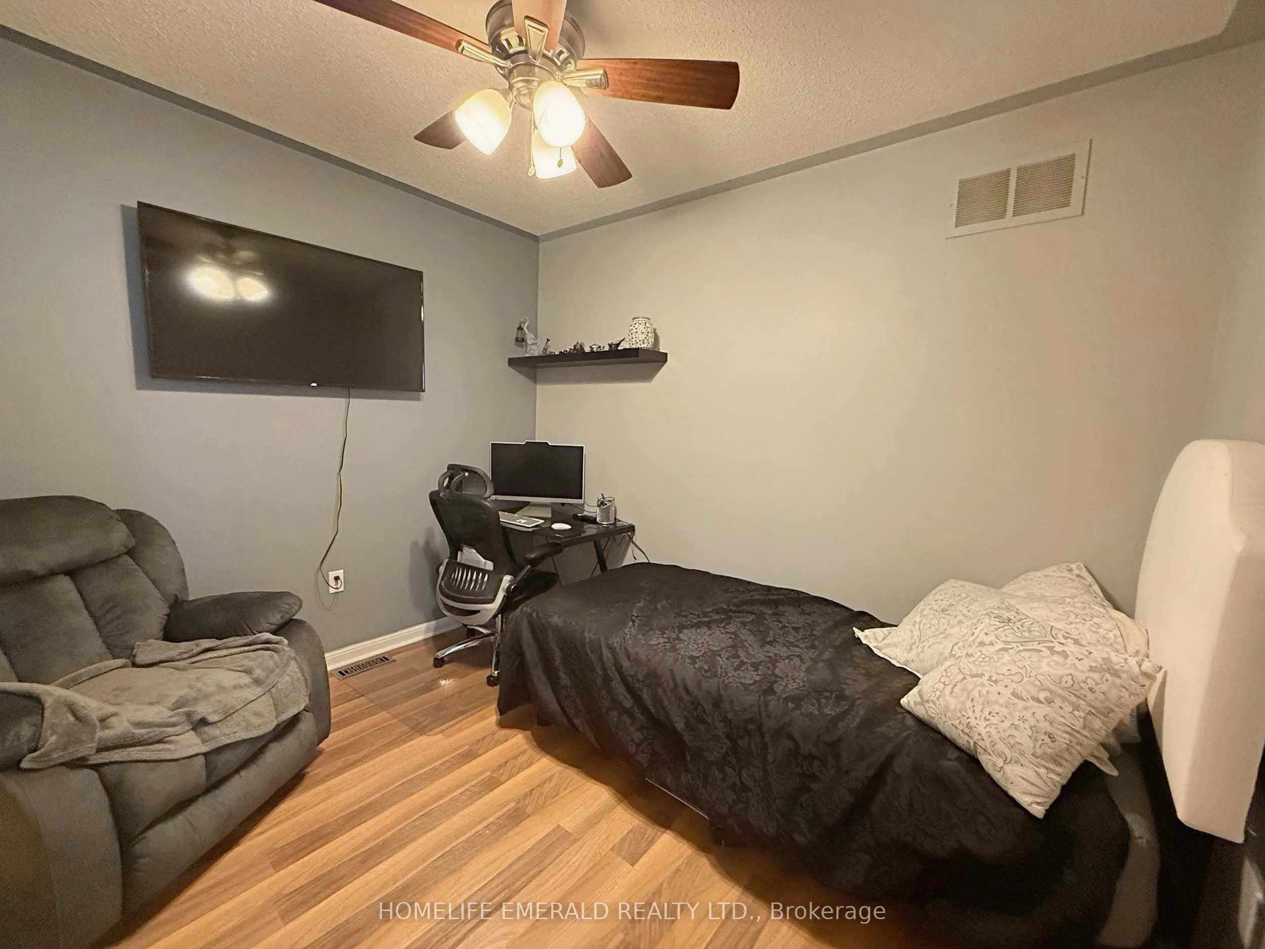 144 MAPLEWOOD Drive