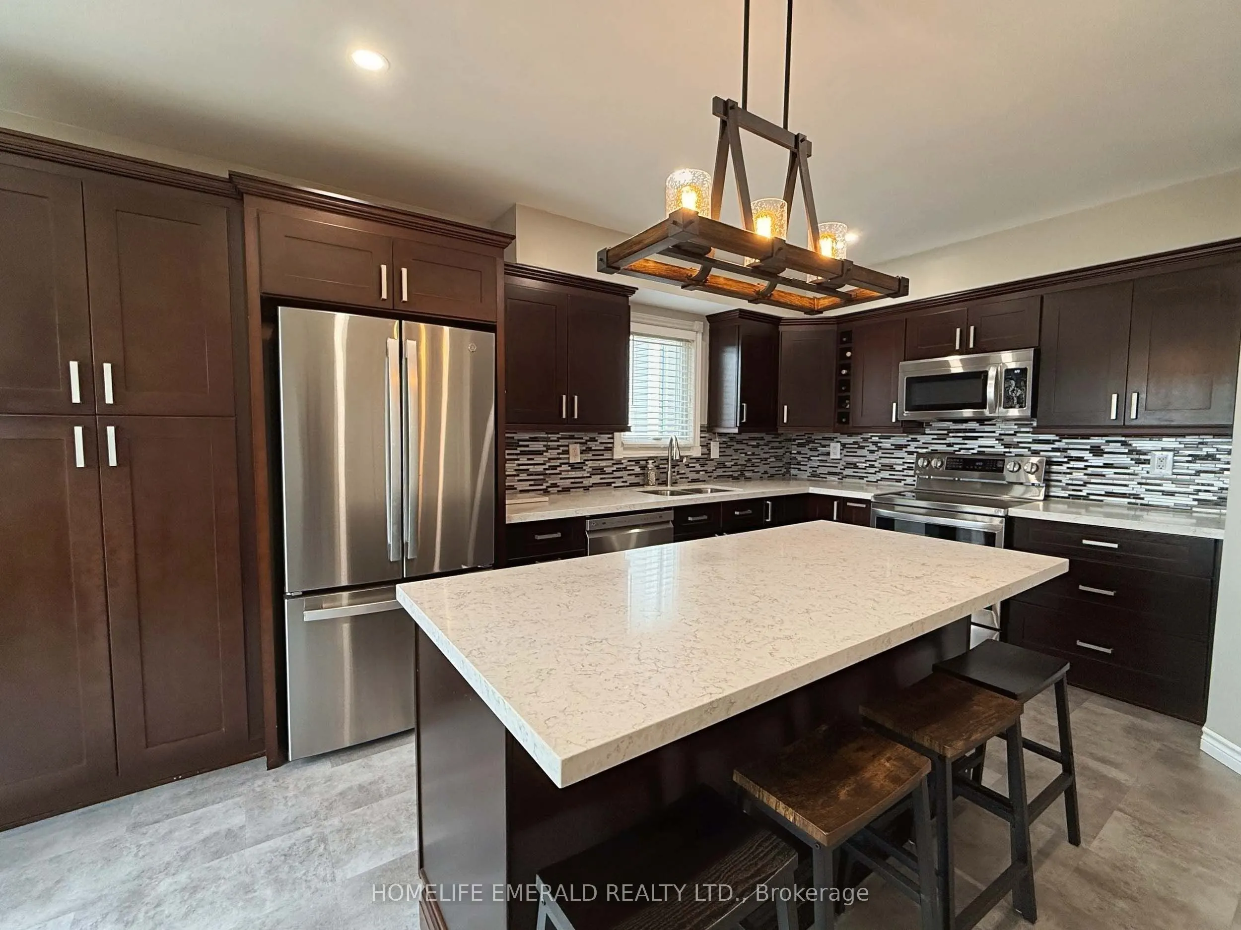 144 MAPLEWOOD Drive