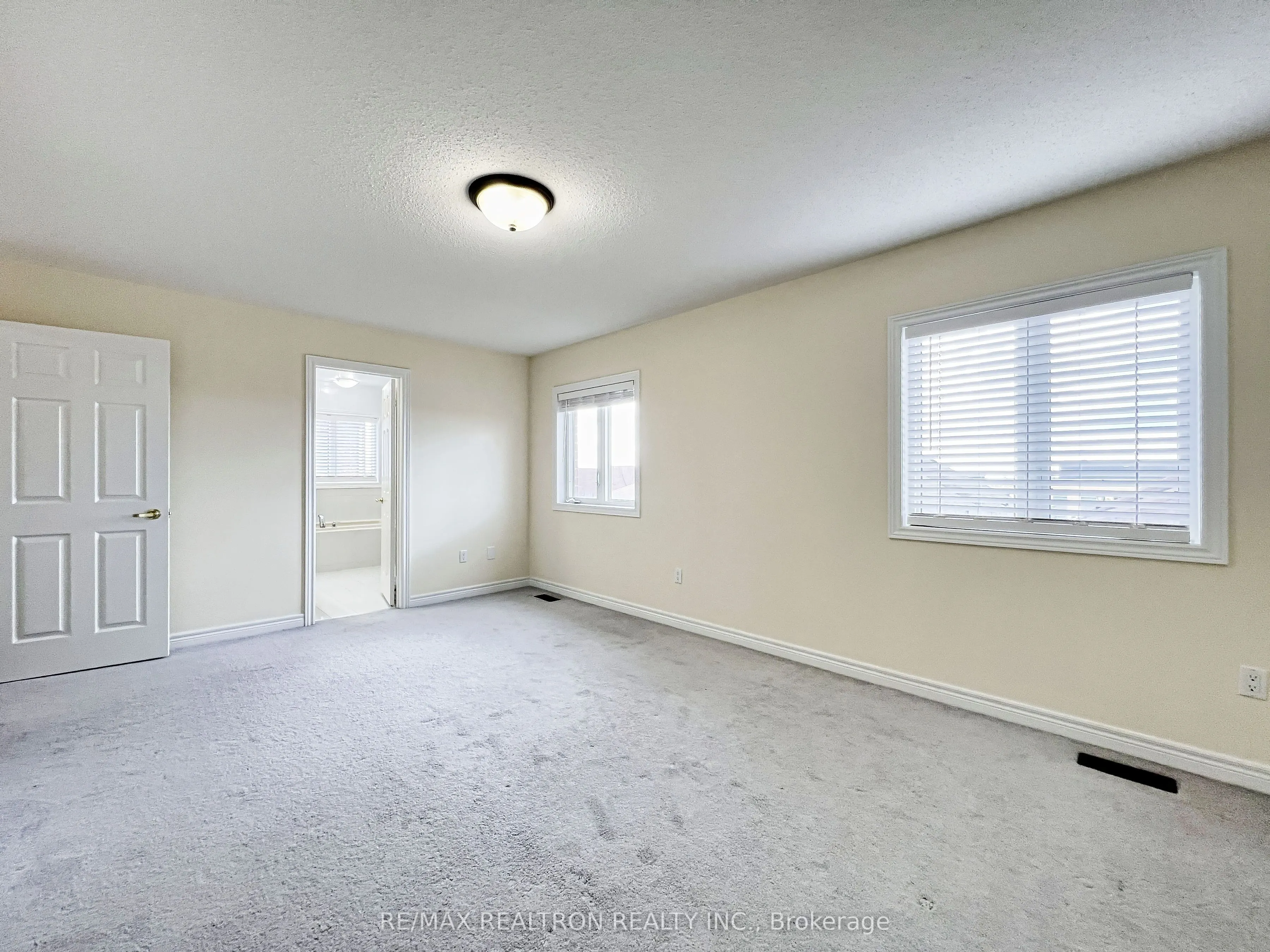 19 Cecil Crescent