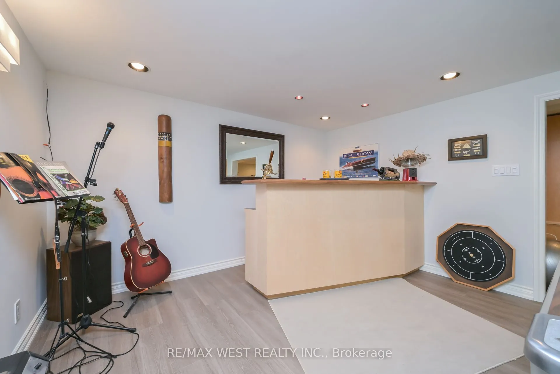 24 Cedarwood Crescent