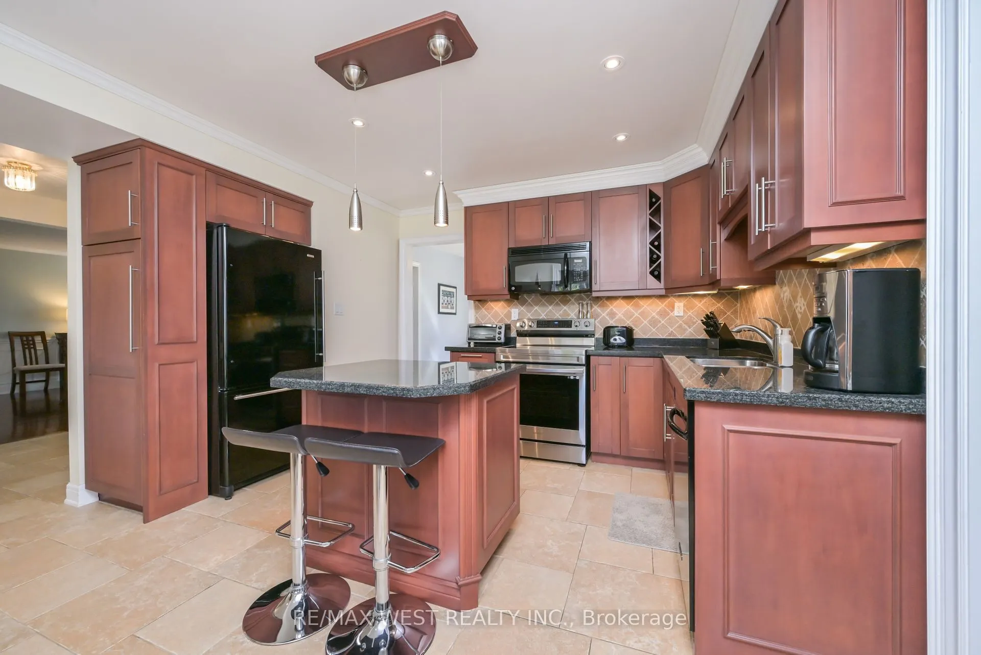 24 Cedarwood Crescent