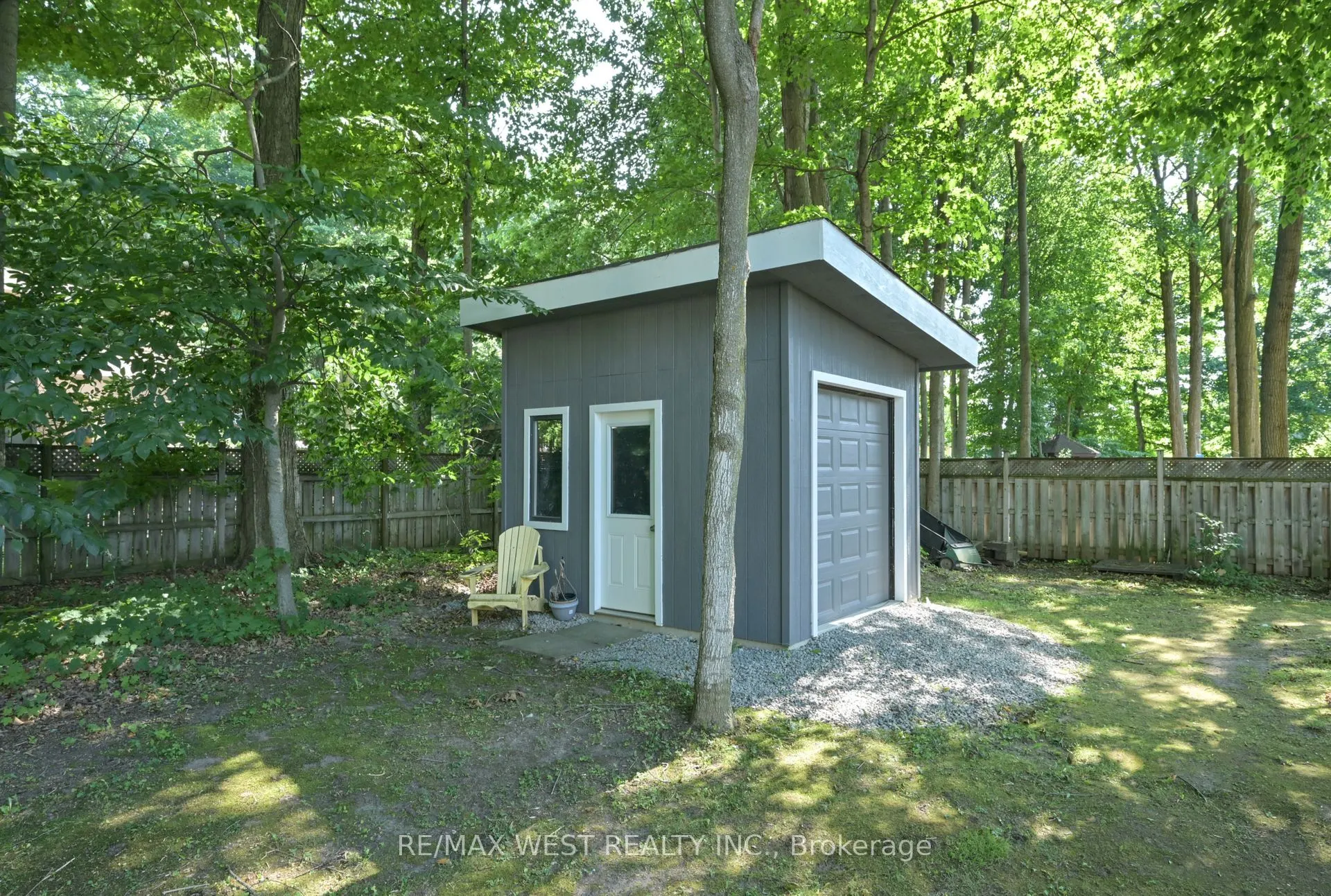 24 Cedarwood Crescent