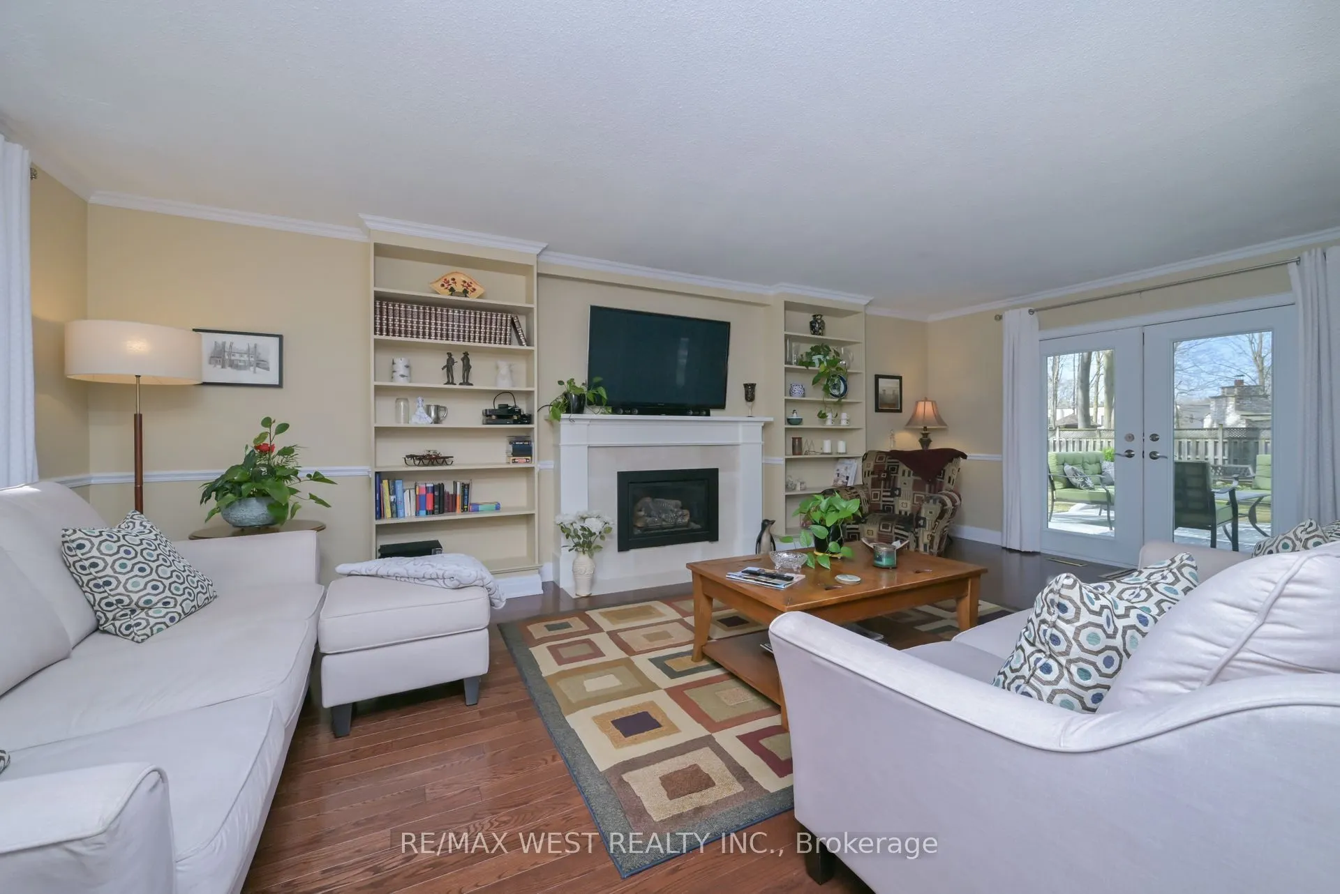 24 Cedarwood Crescent