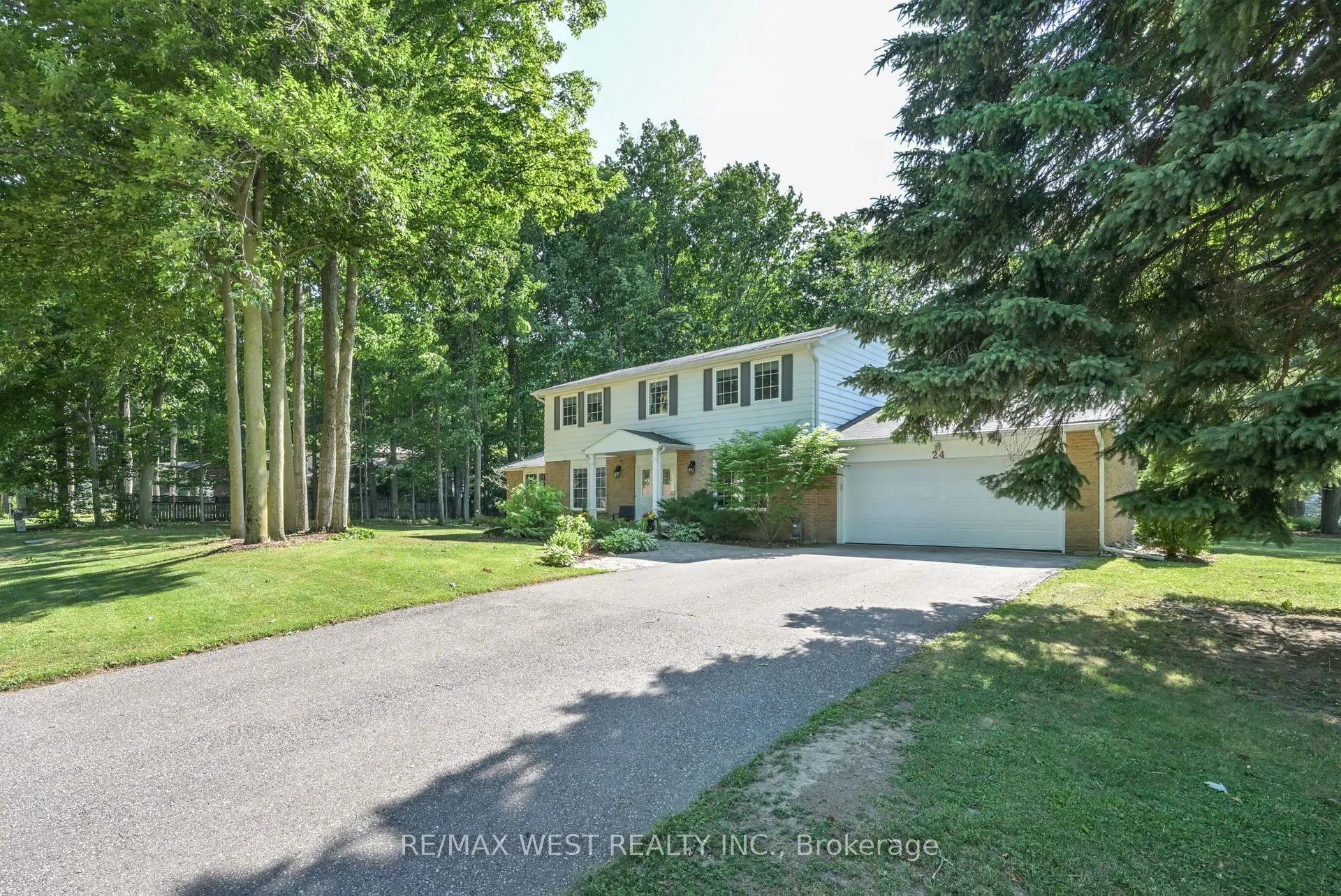 24 Cedarwood Crescent