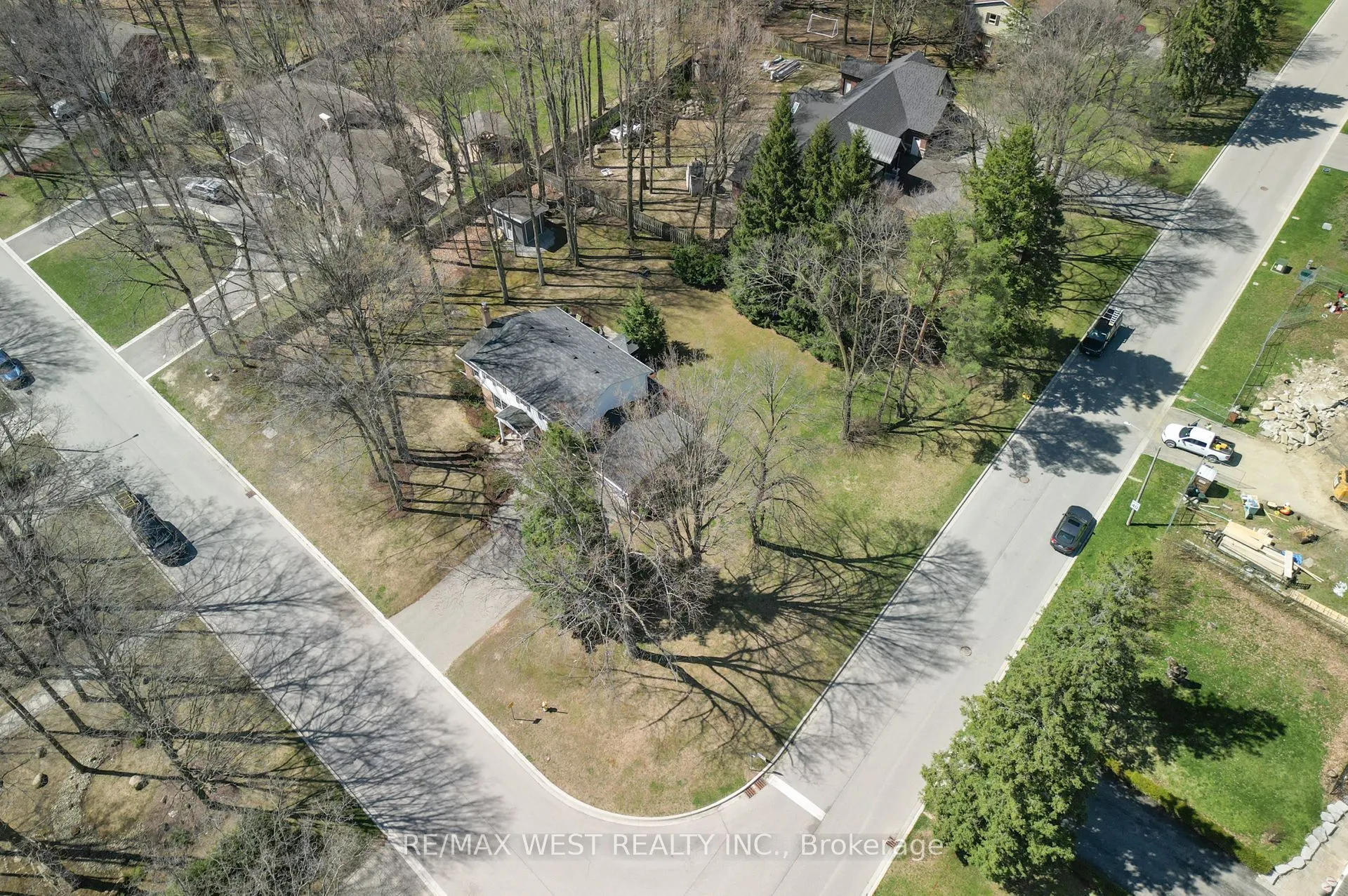 24 Cedarwood Crescent