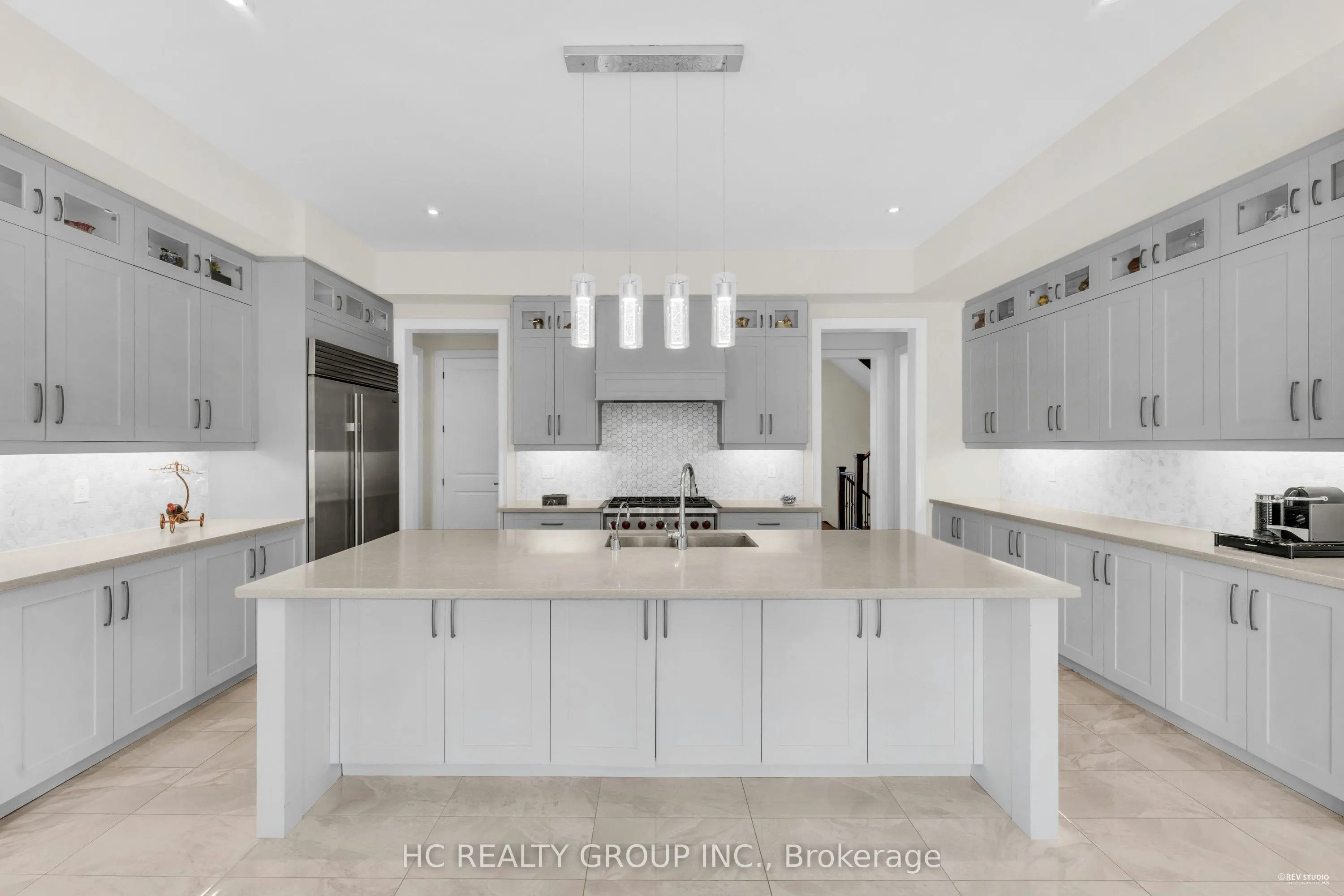 27 Sir Henry Court
