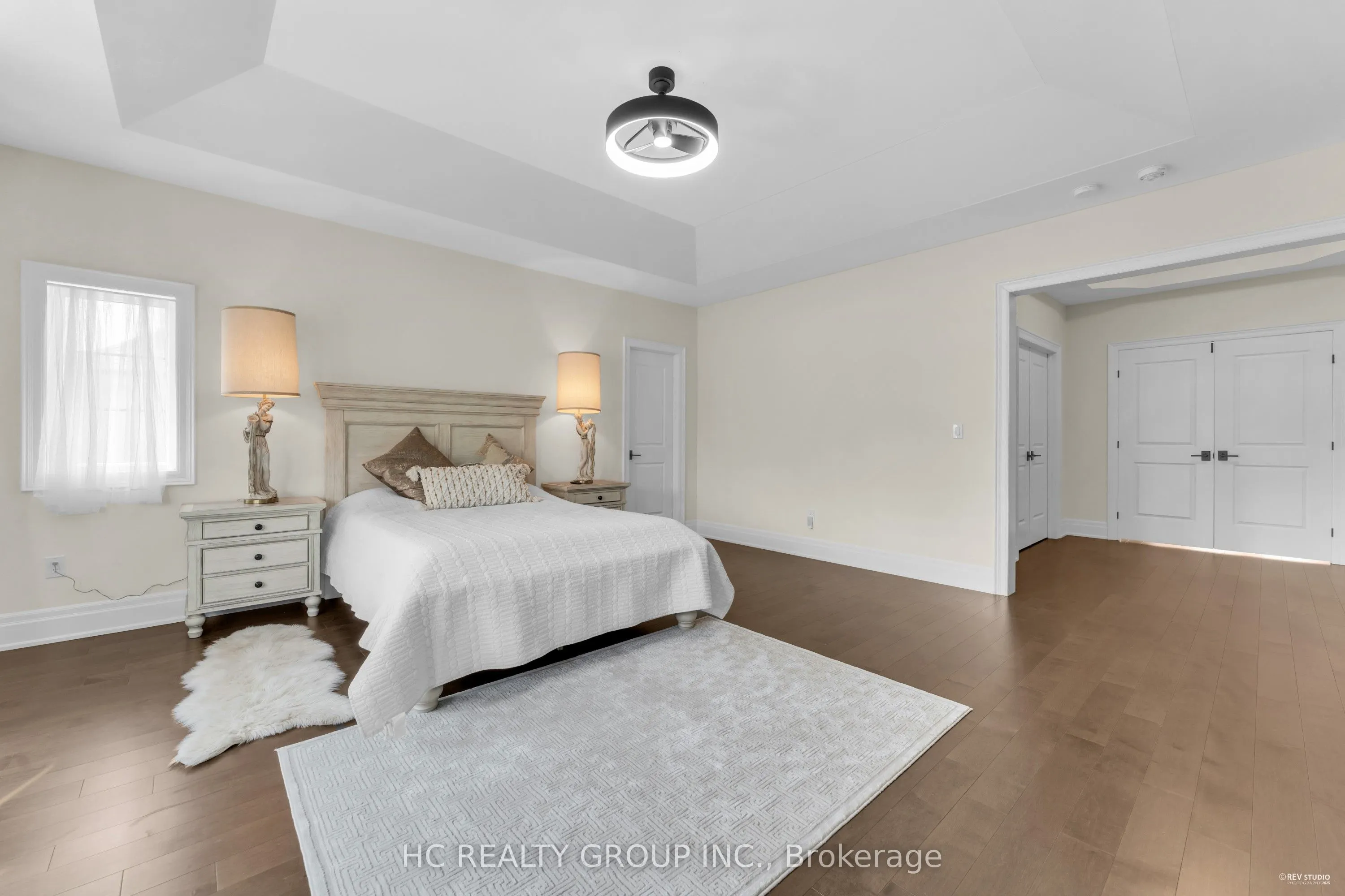 27 Sir Henry Court