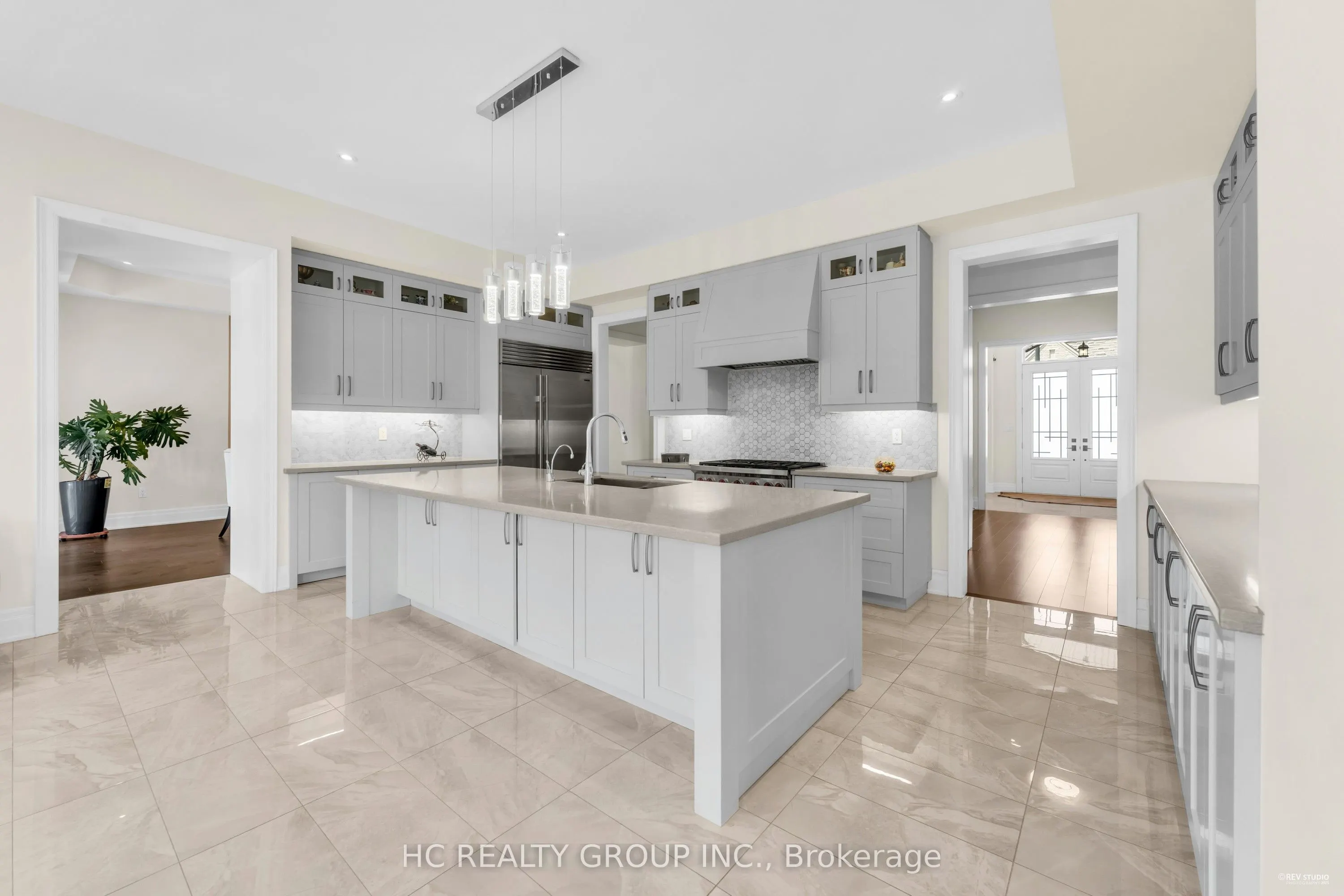 27 Sir Henry Court