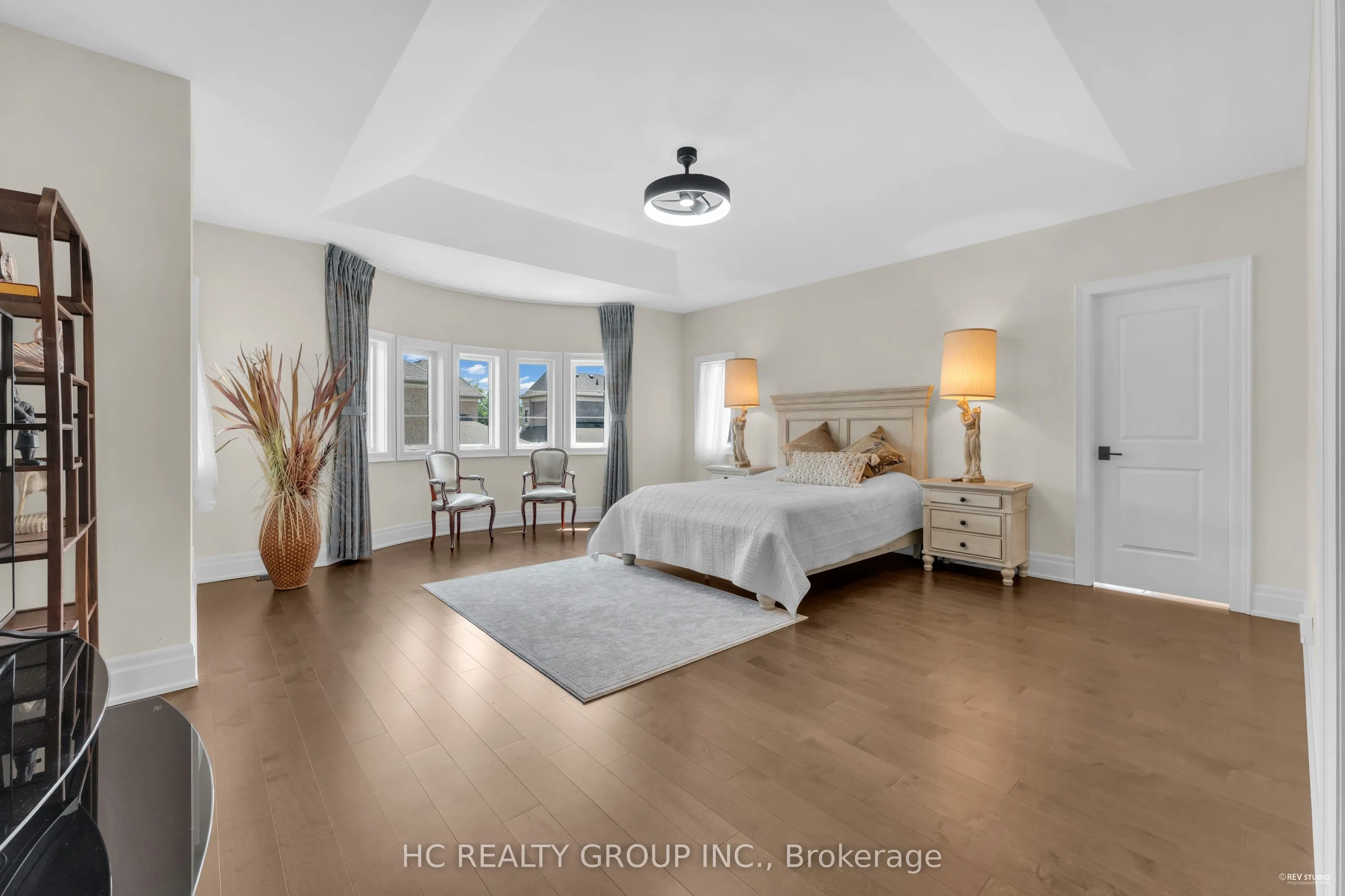 27 Sir Henry Court