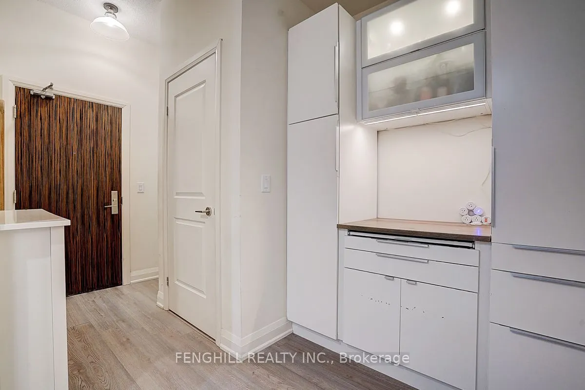 8763 Bayview Avenue, #506