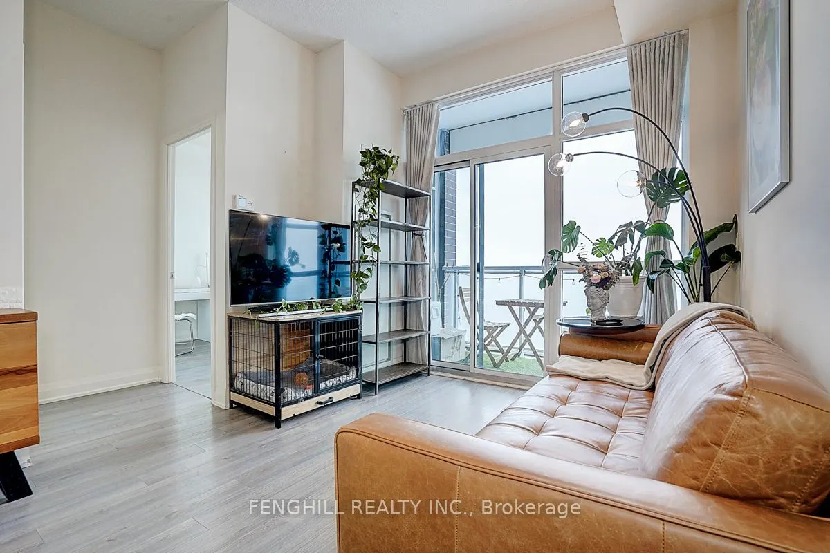 8763 Bayview Avenue, #506