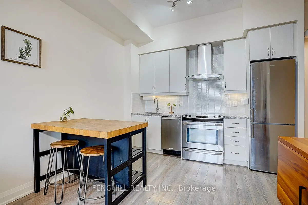 8763 Bayview Avenue, #506