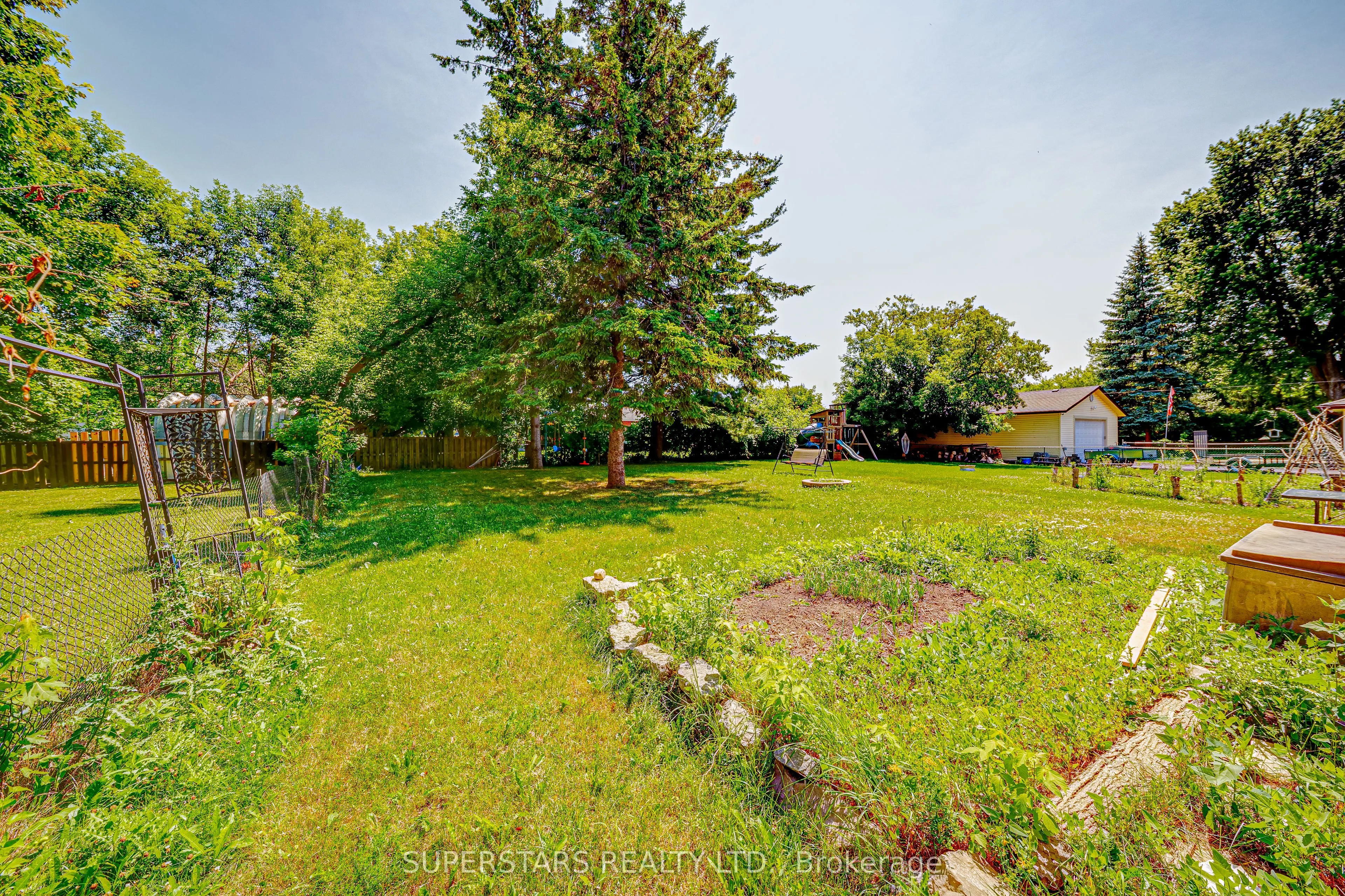 163 Pleasant Boulevard