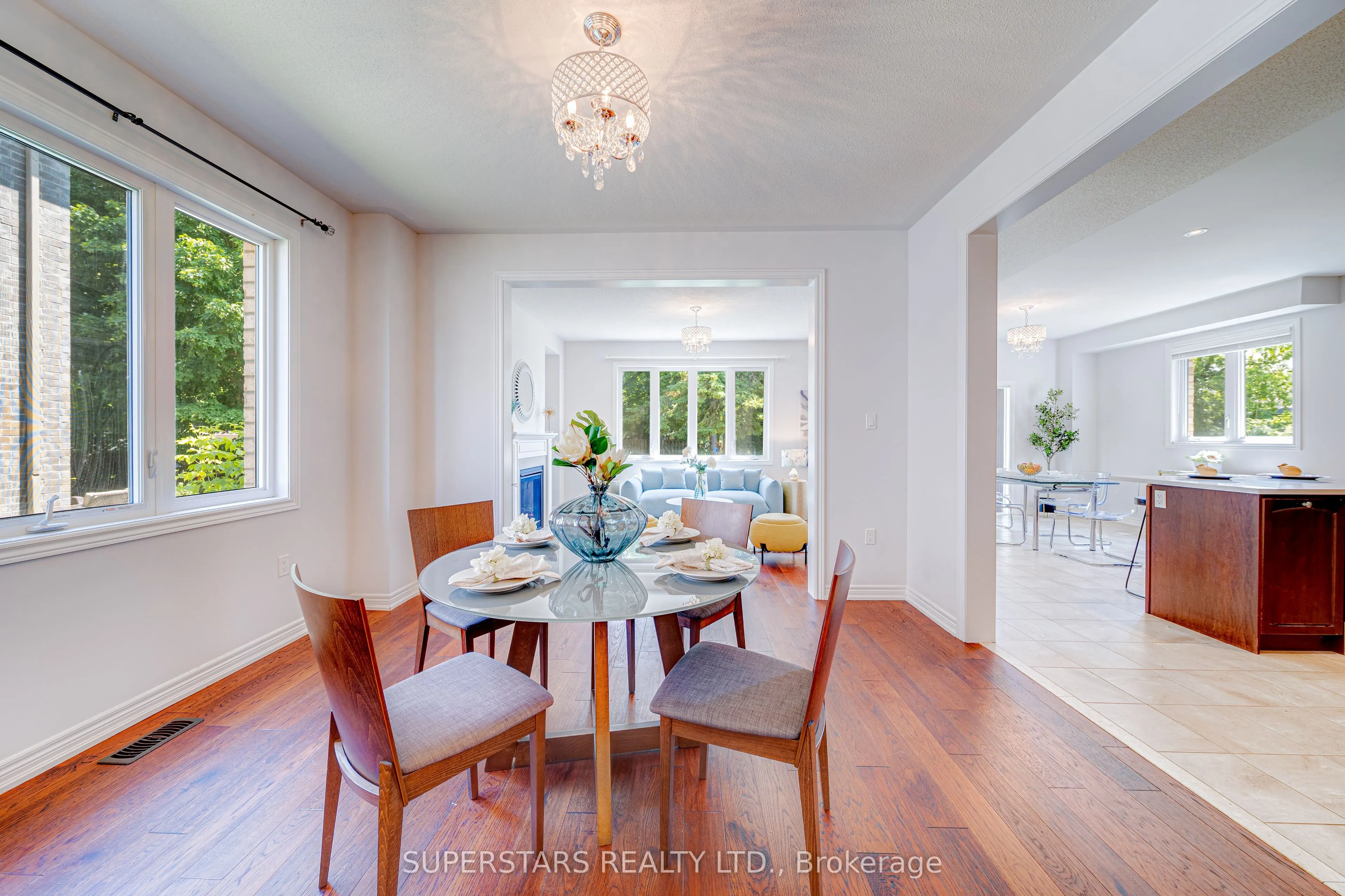 163 Pleasant Boulevard