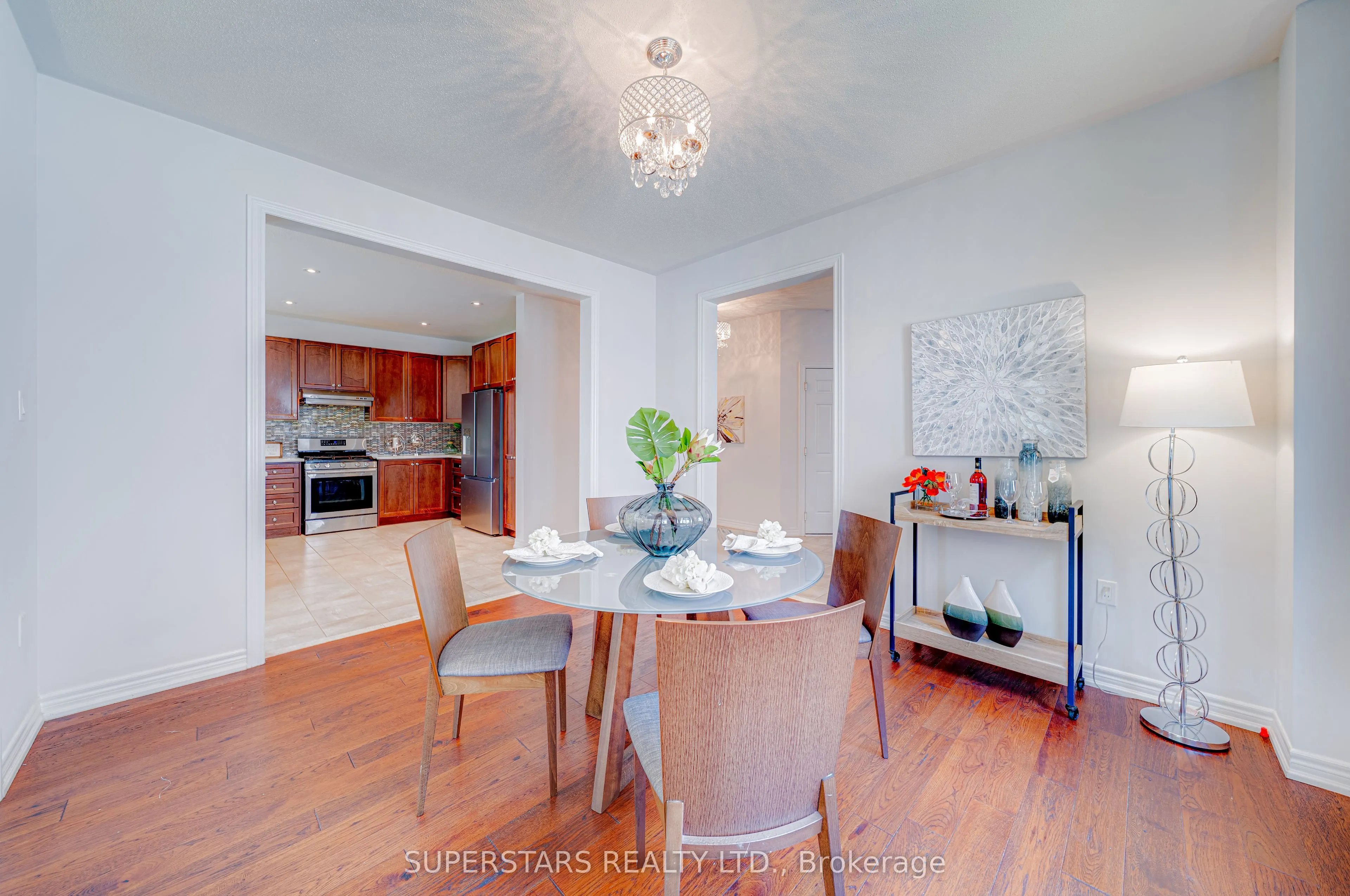 163 Pleasant Boulevard