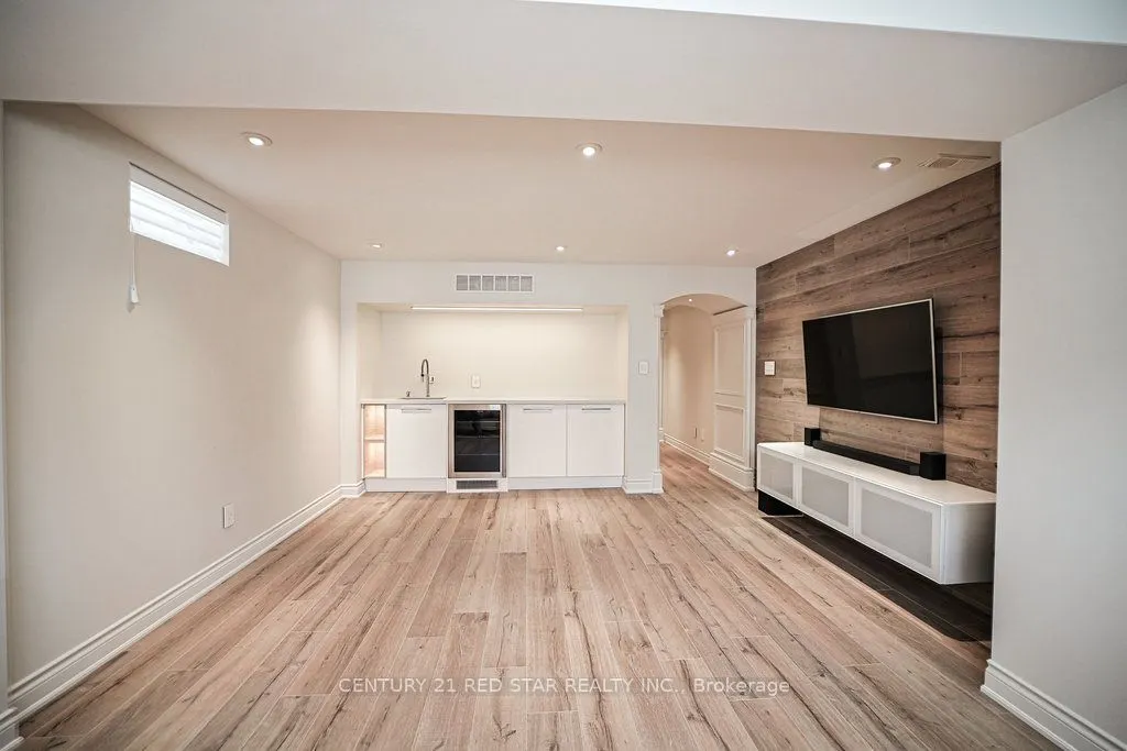 35 Stanton Avenue