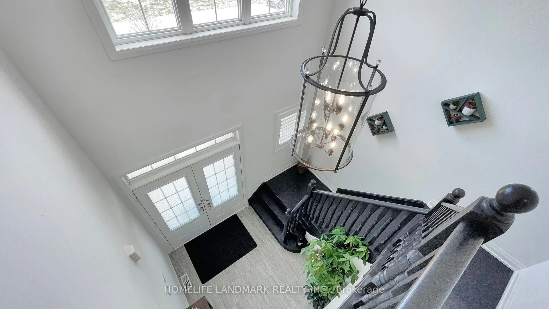 51 Crimson King Way