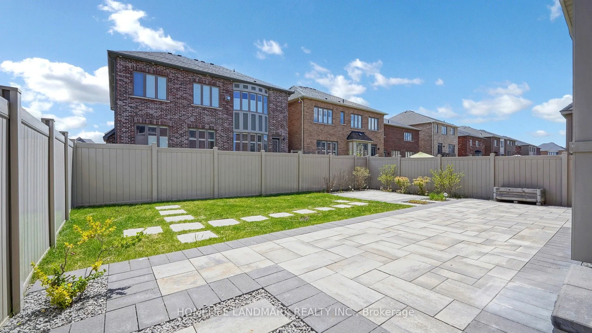 51 Crimson King Way