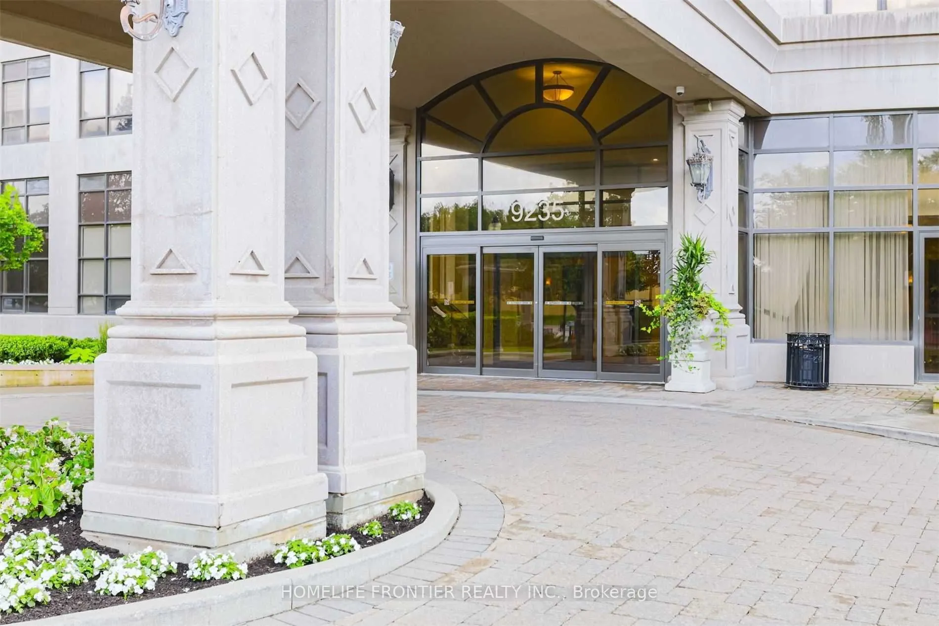 9235 Jane Street, #511