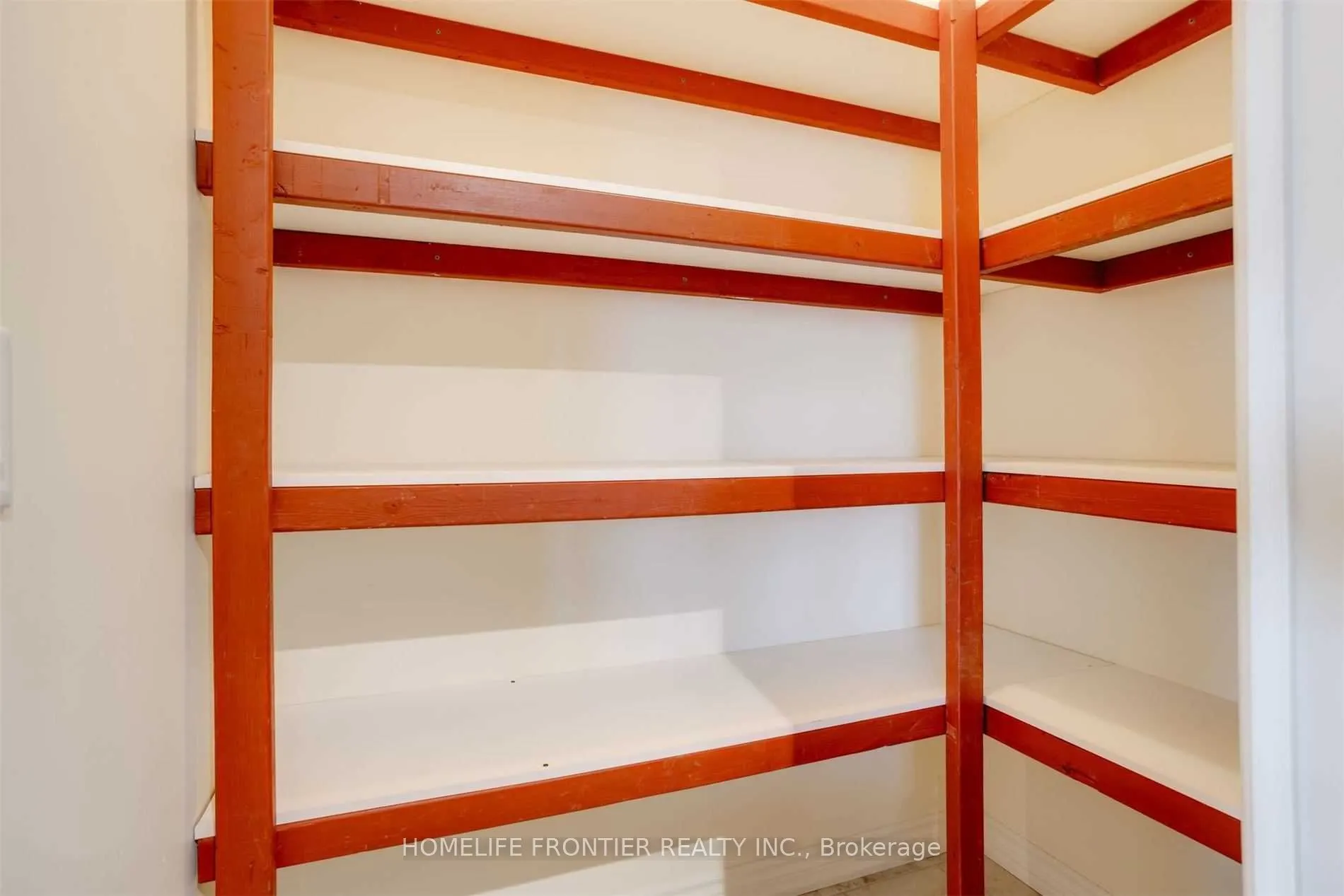 9235 Jane Street, #511