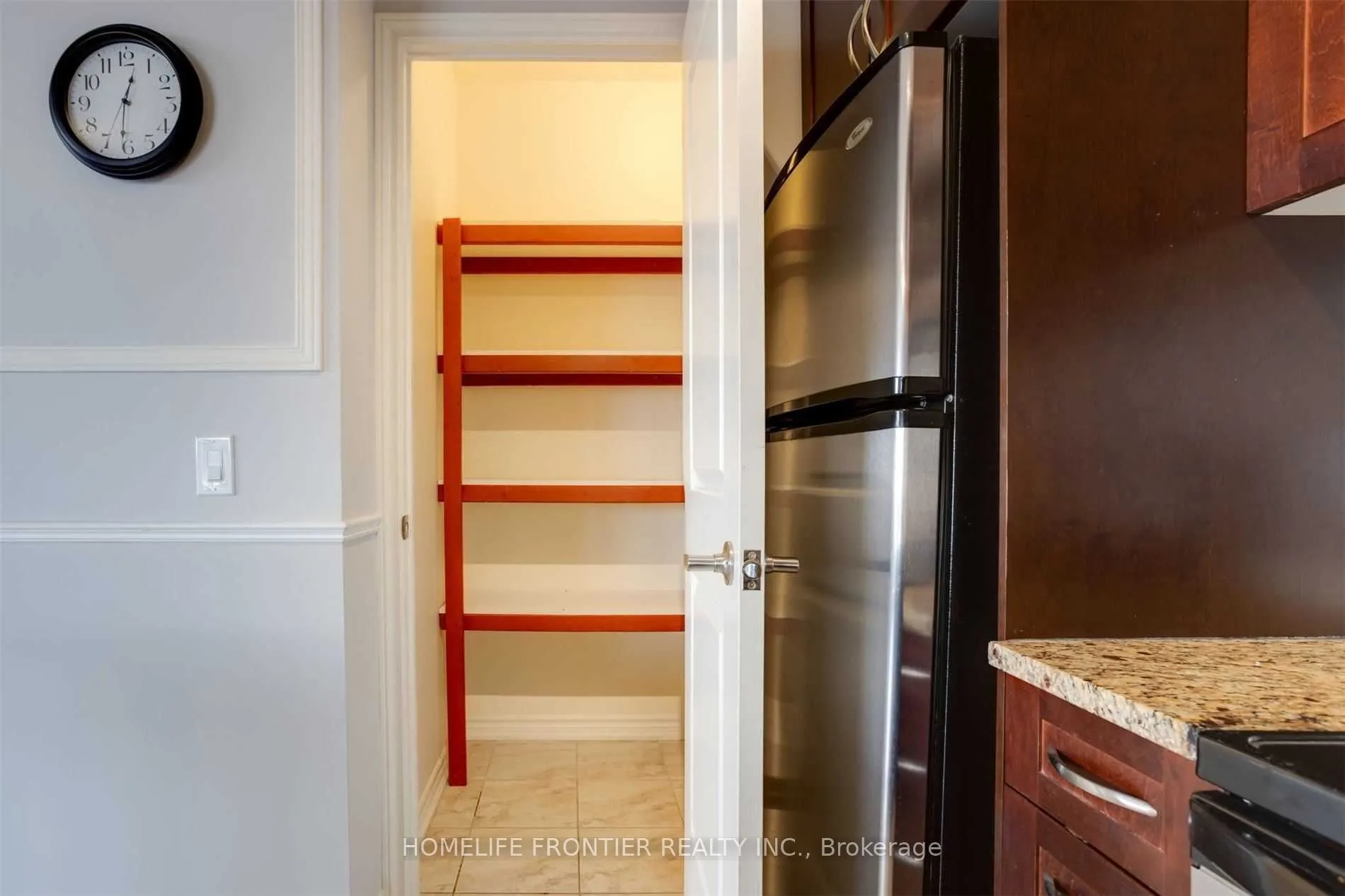 9235 Jane Street, #511