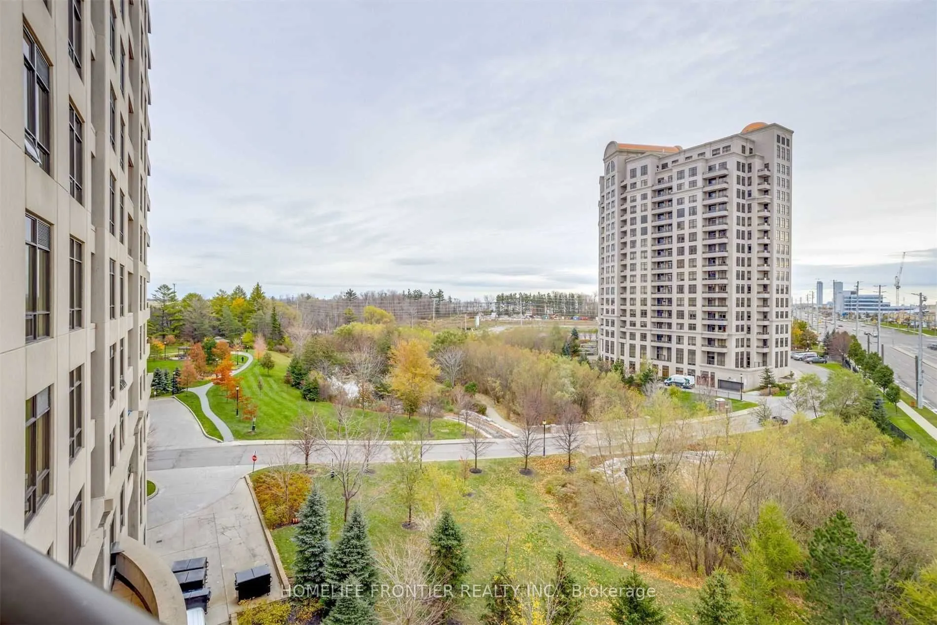 9235 Jane Street, #511