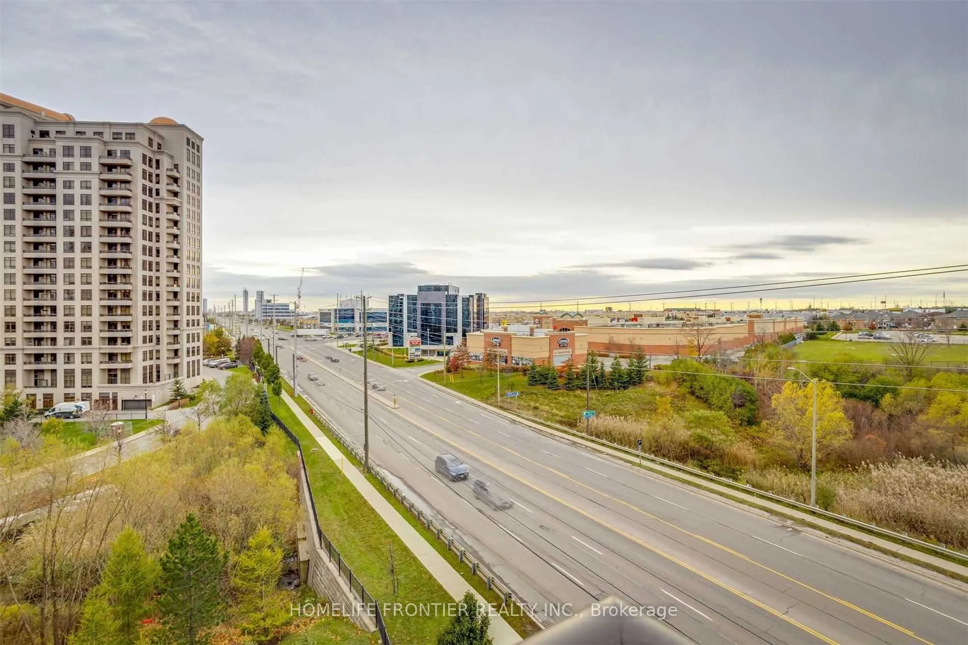 9235 Jane Street, #511