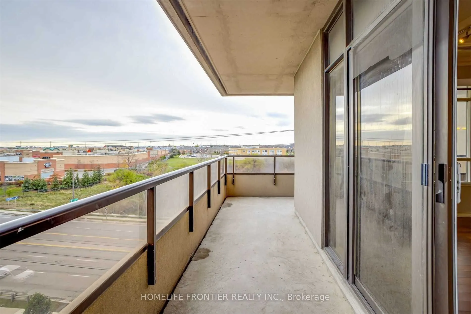 9235 Jane Street, #511