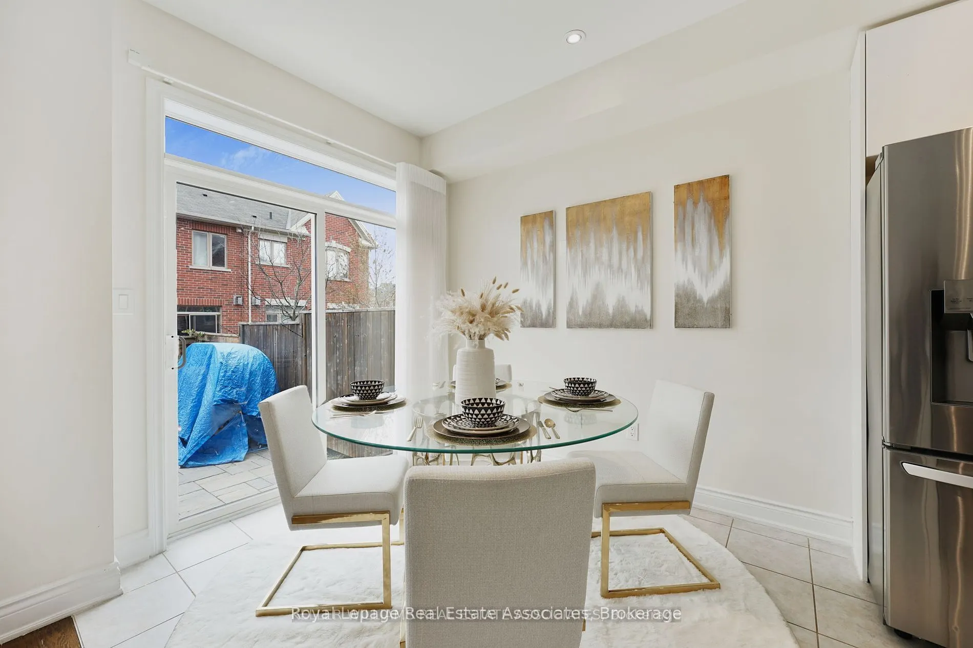 41 Mazarine Lane N