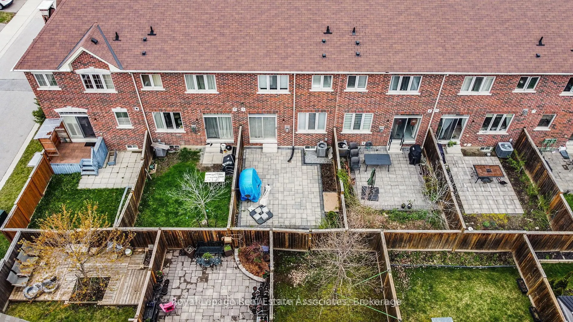 41 Mazarine Lane N
