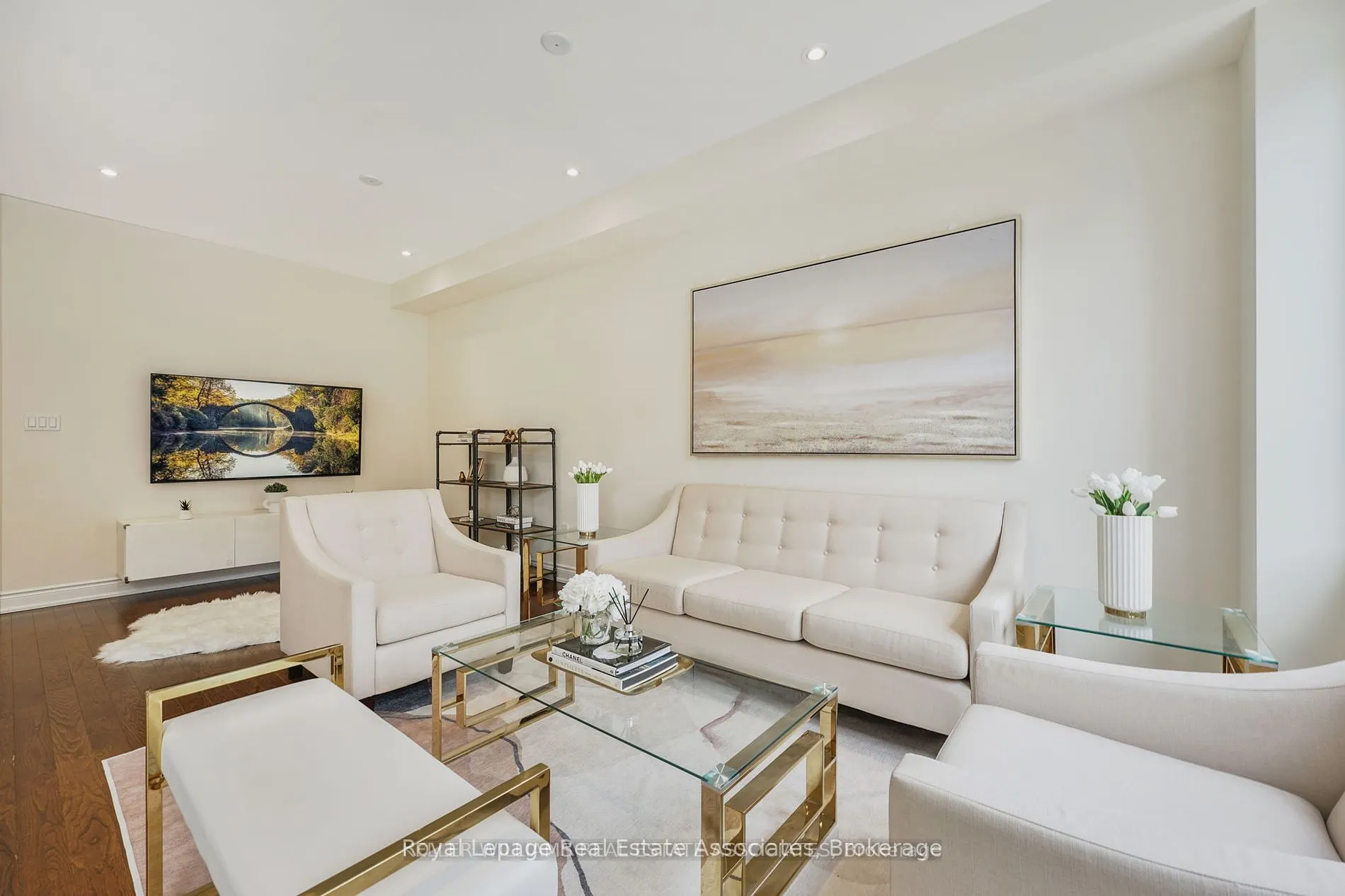 41 Mazarine Lane N
