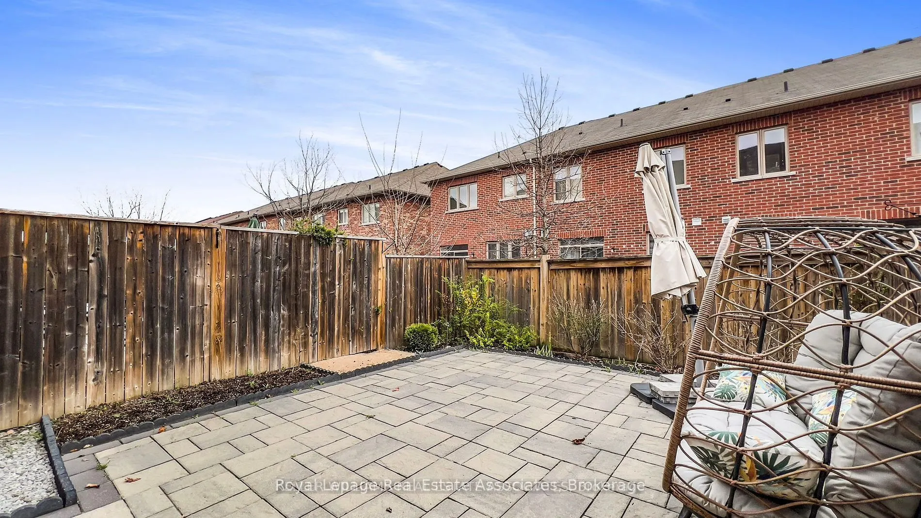41 Mazarine Lane N