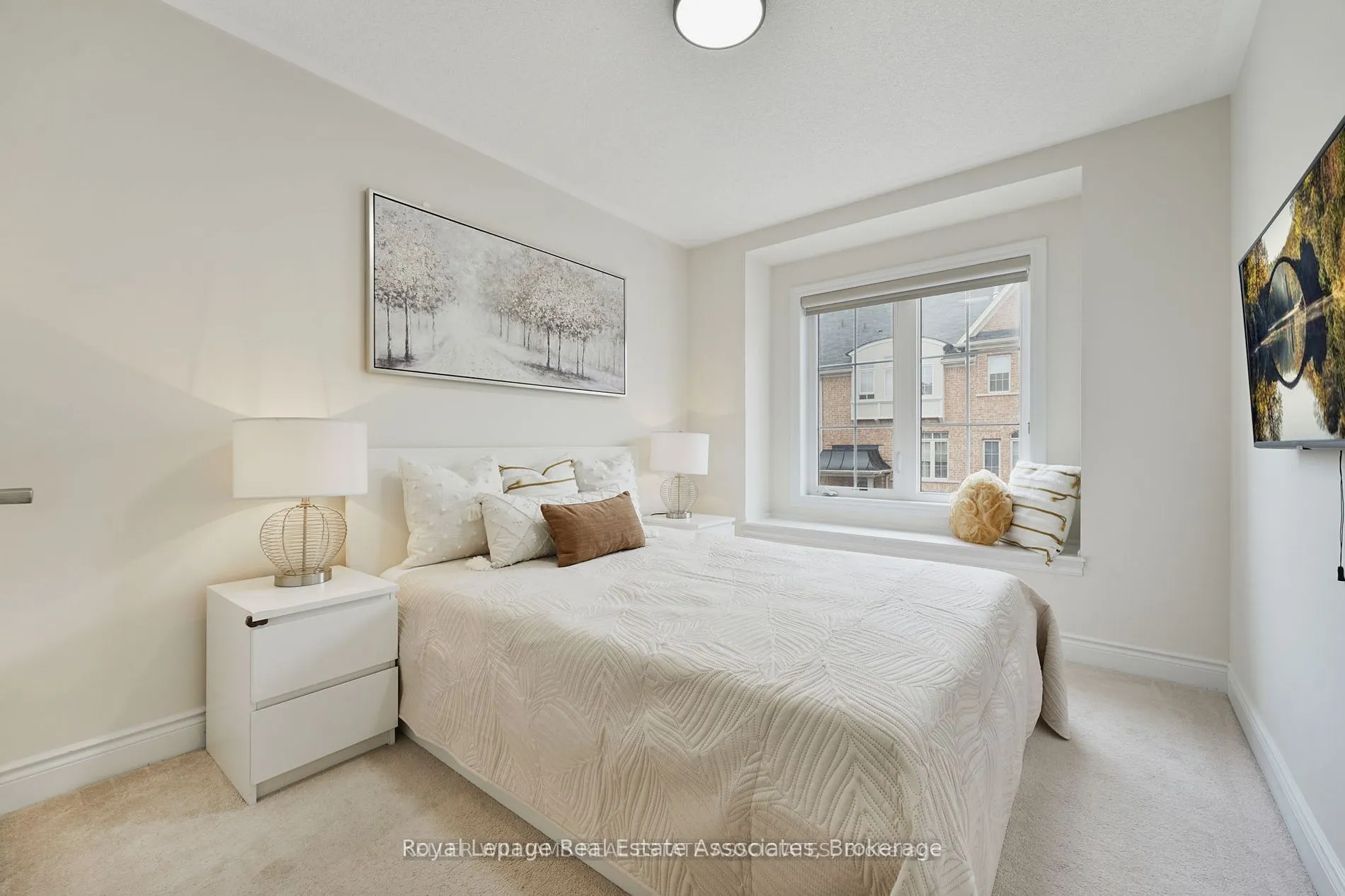 41 Mazarine Lane N