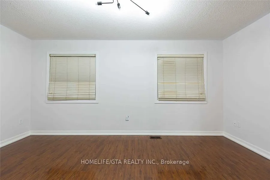 23 Richard Daley Drive