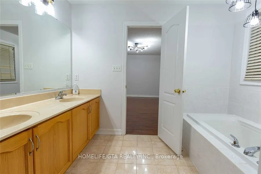 23 Richard Daley Drive