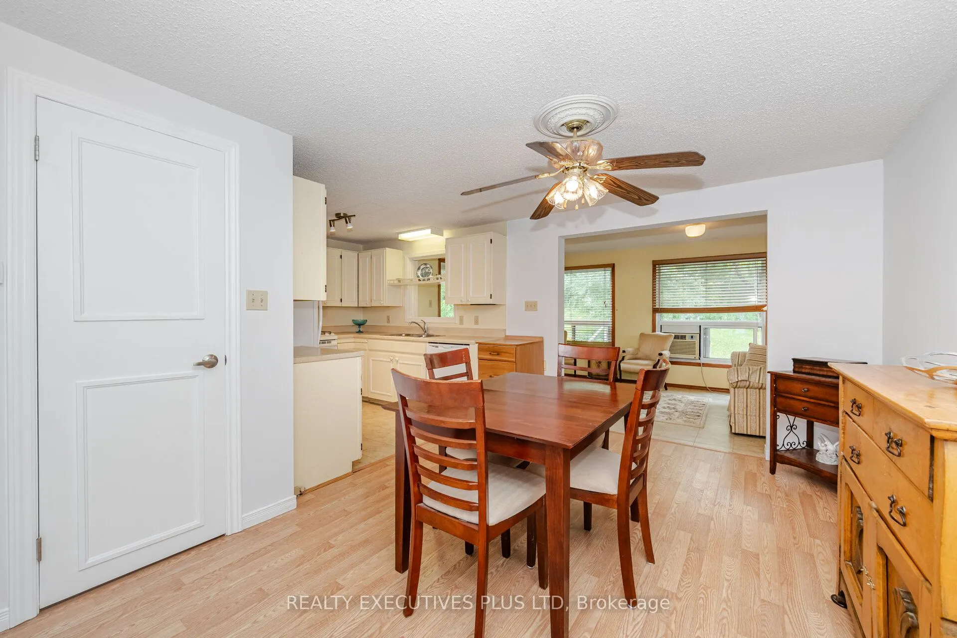 5 Pineview Court