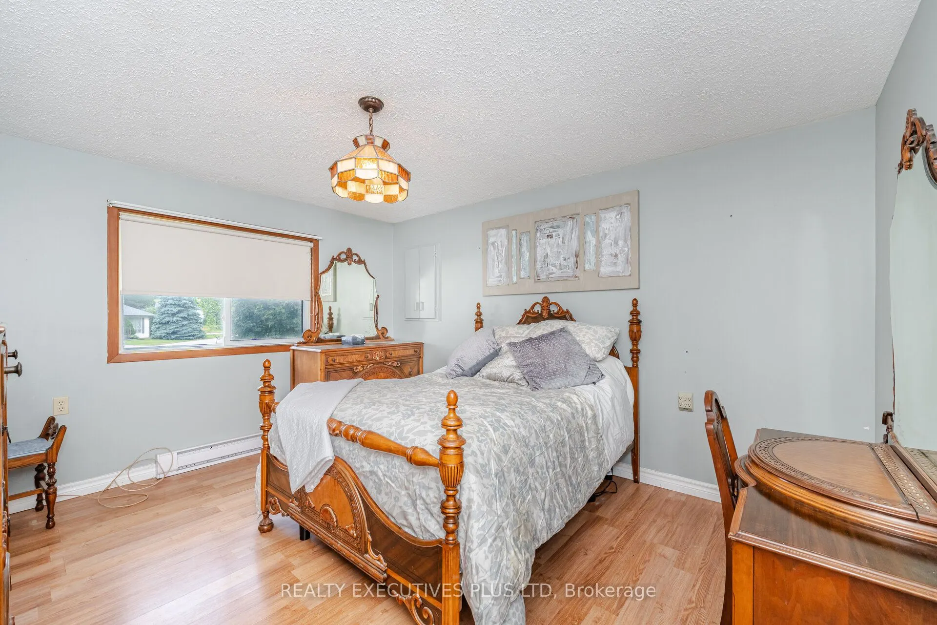 5 Pineview Court
