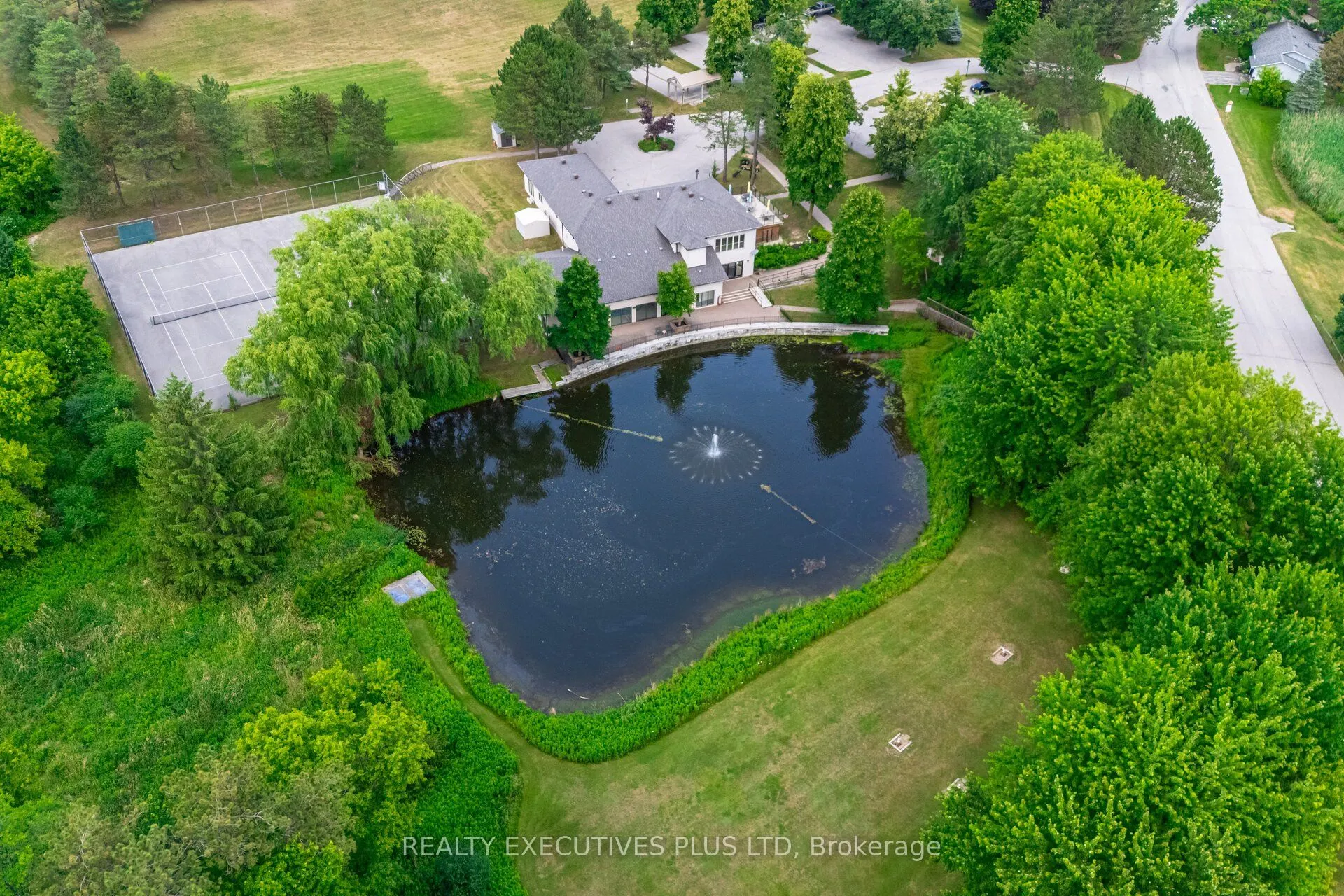 5 Pineview Court