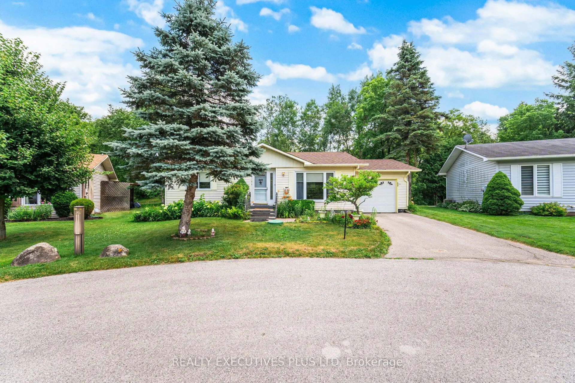 5 Pineview Court
