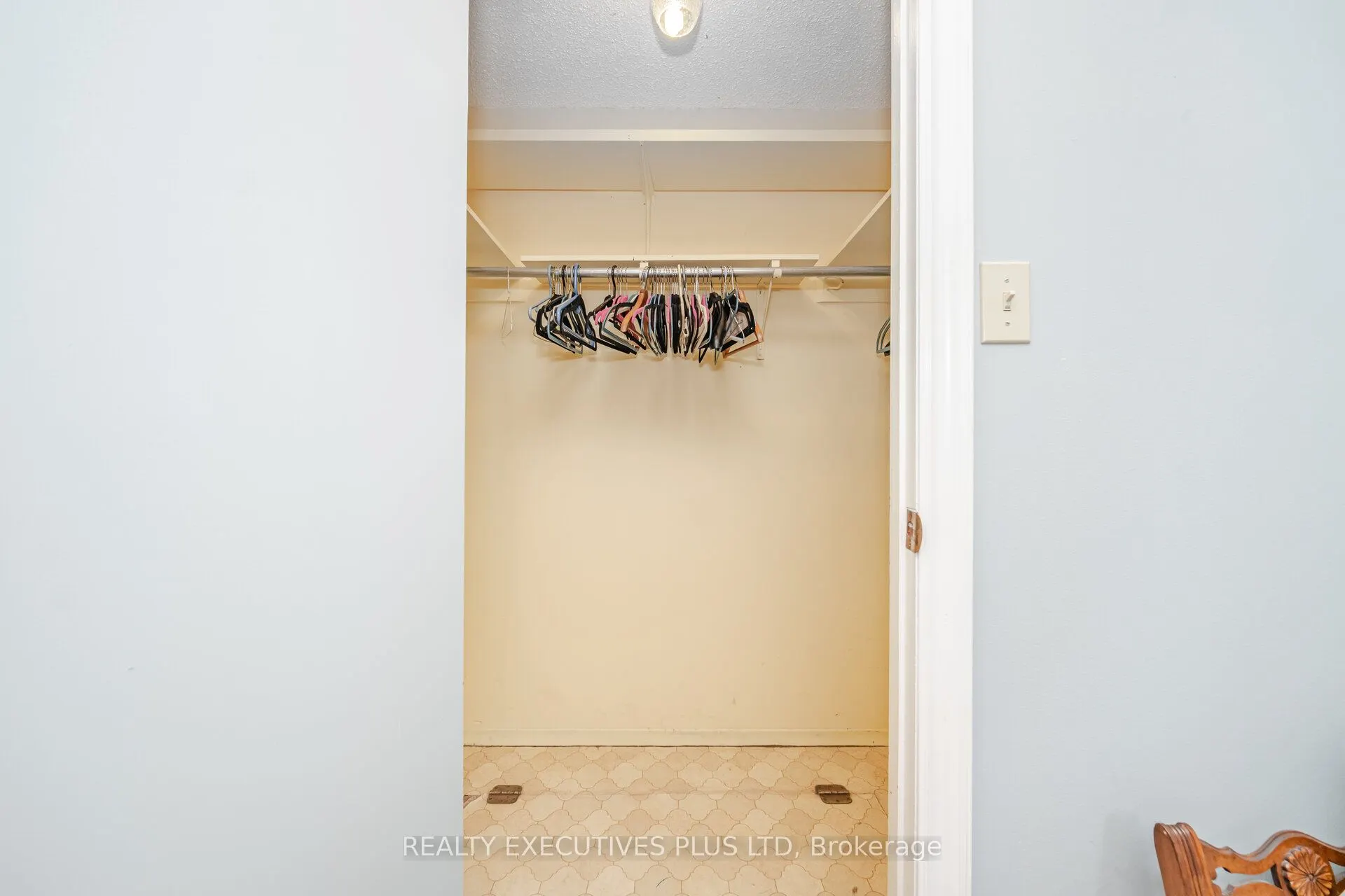 5 Pineview Court