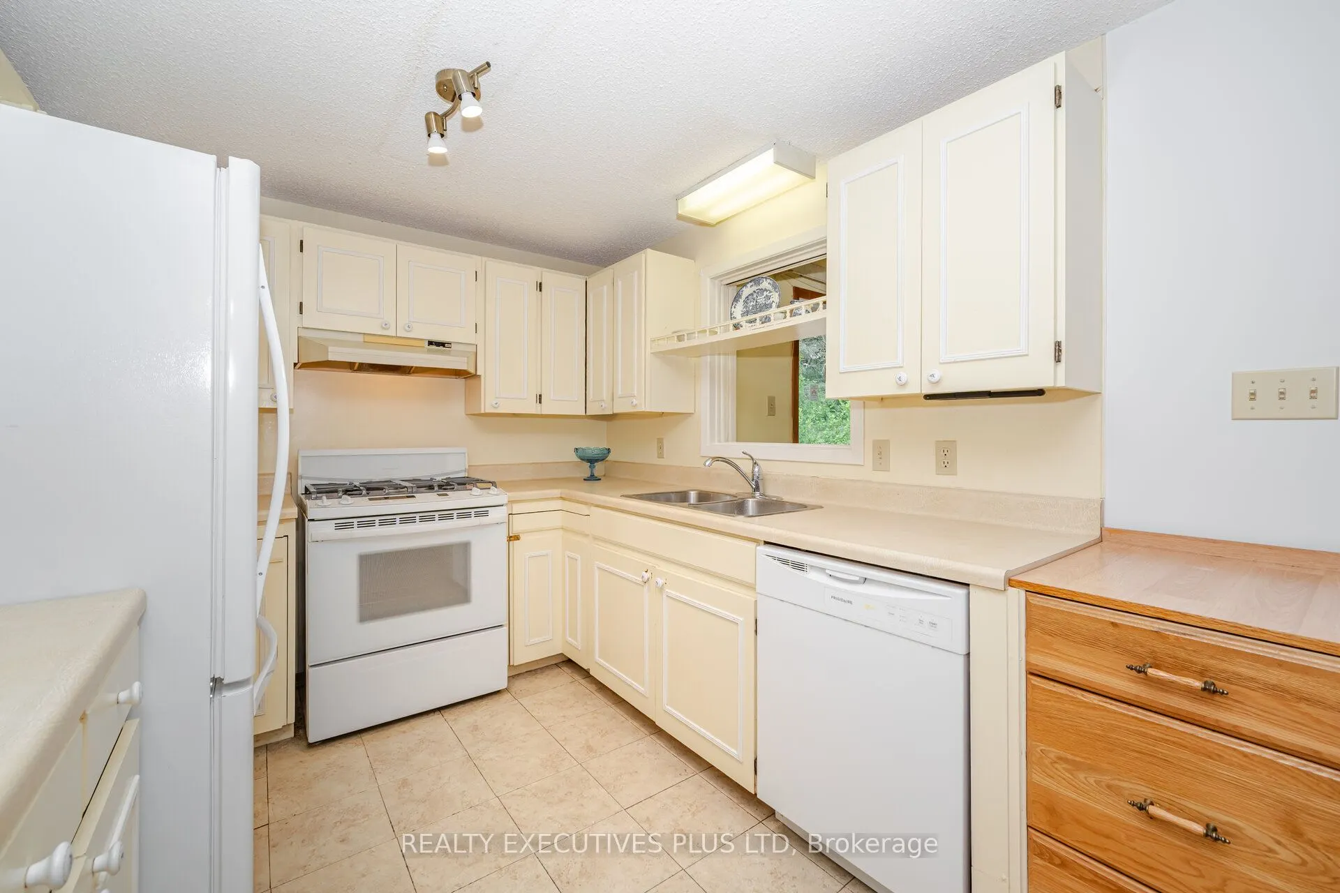 5 Pineview Court